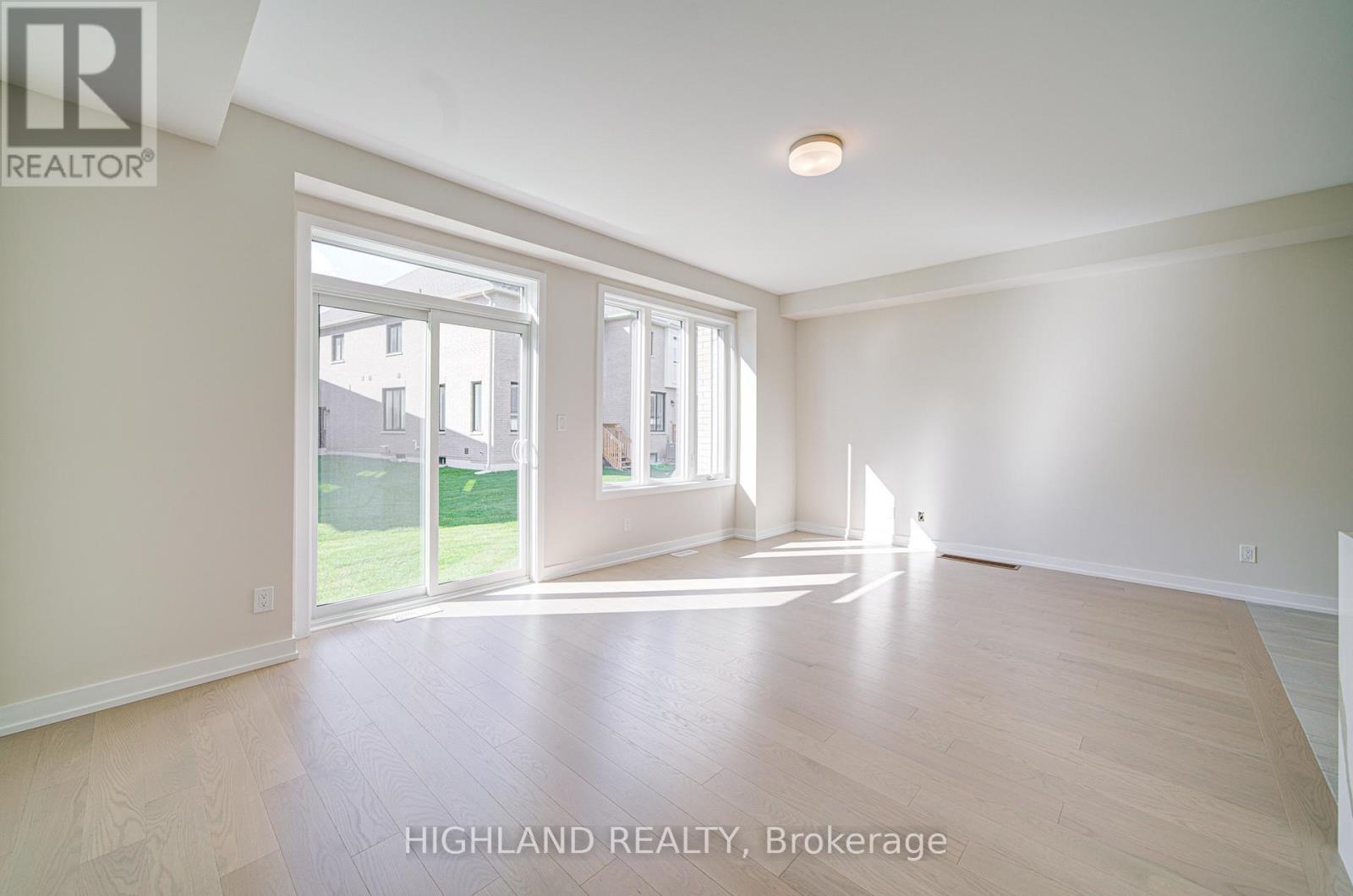 1179 Dartmouth Crescent, Oakville, Ontario  L6H 8C3 - Photo 11 - W12473550