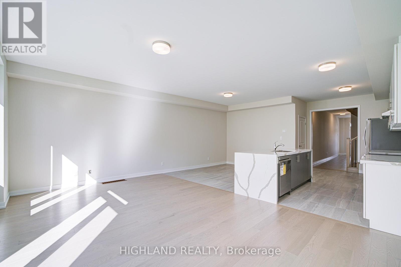 1179 Dartmouth Crescent, Oakville, Ontario  L6H 8C3 - Photo 12 - W12473550
