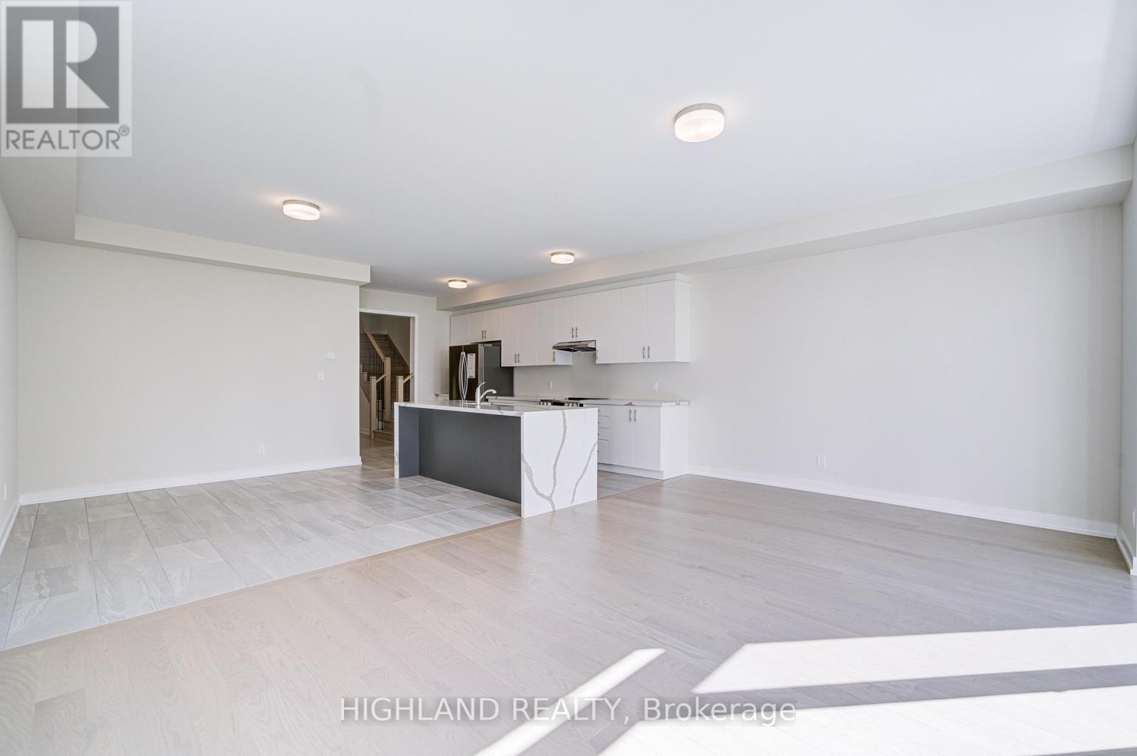 1179 Dartmouth Crescent, Oakville, Ontario  L6H 8C3 - Photo 15 - W12473550