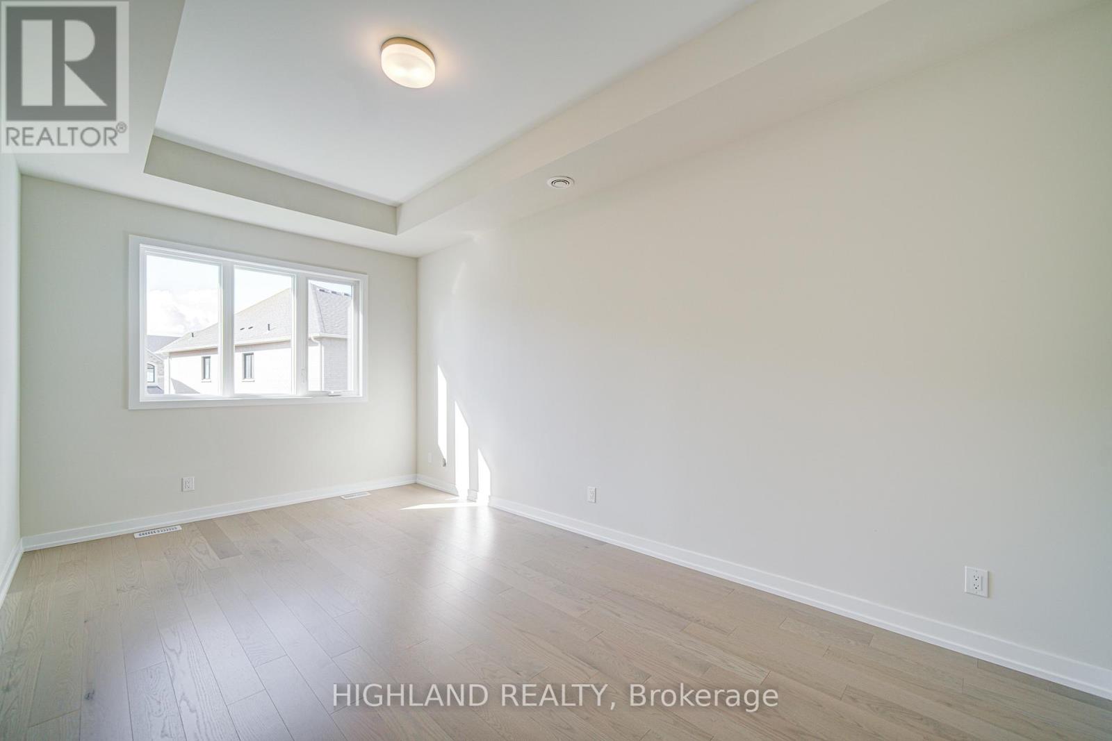 1179 Dartmouth Crescent, Oakville, Ontario  L6H 8C3 - Photo 18 - W12473550