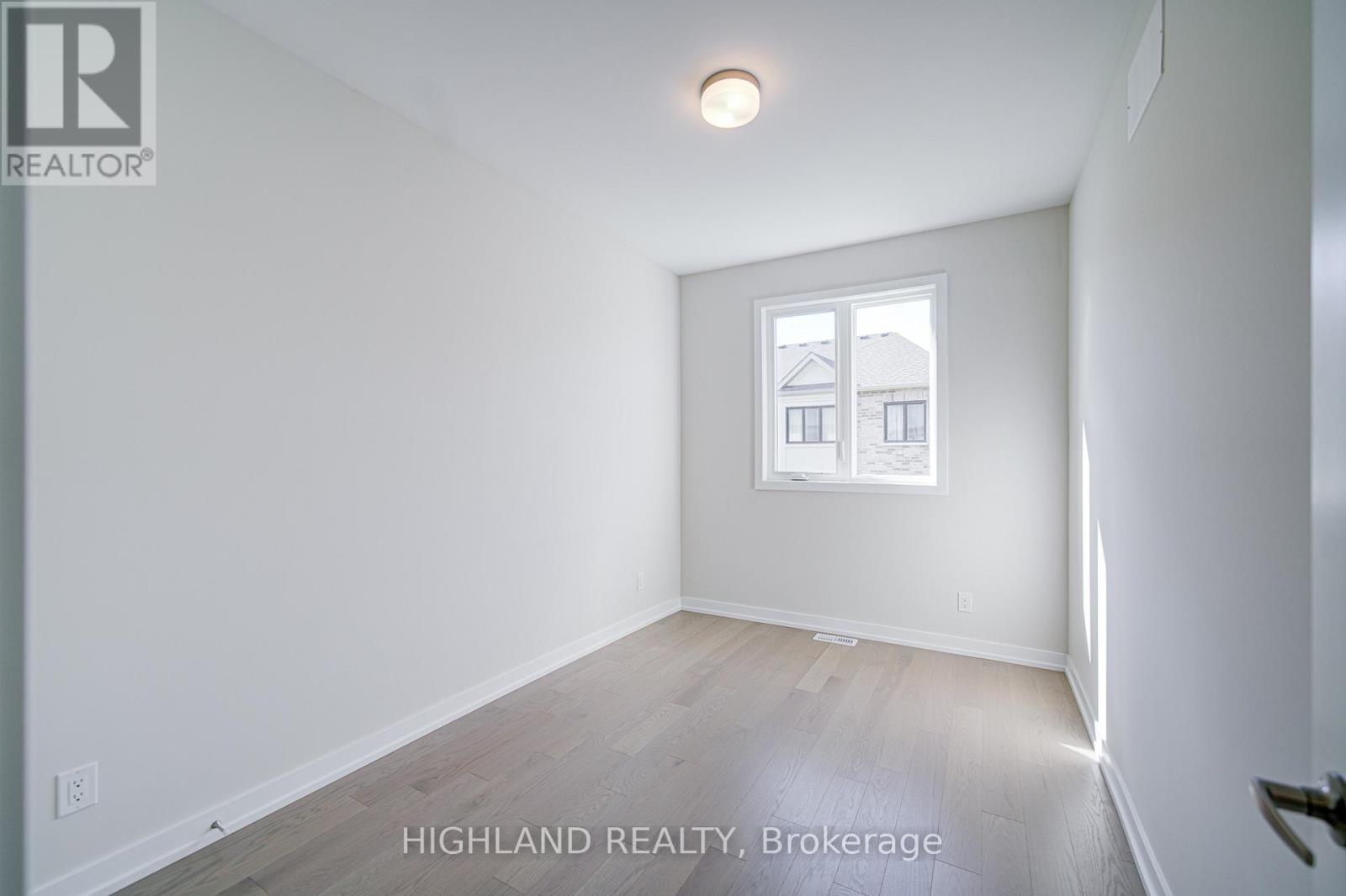1179 Dartmouth Crescent, Oakville, Ontario  L6H 8C3 - Photo 26 - W12473550