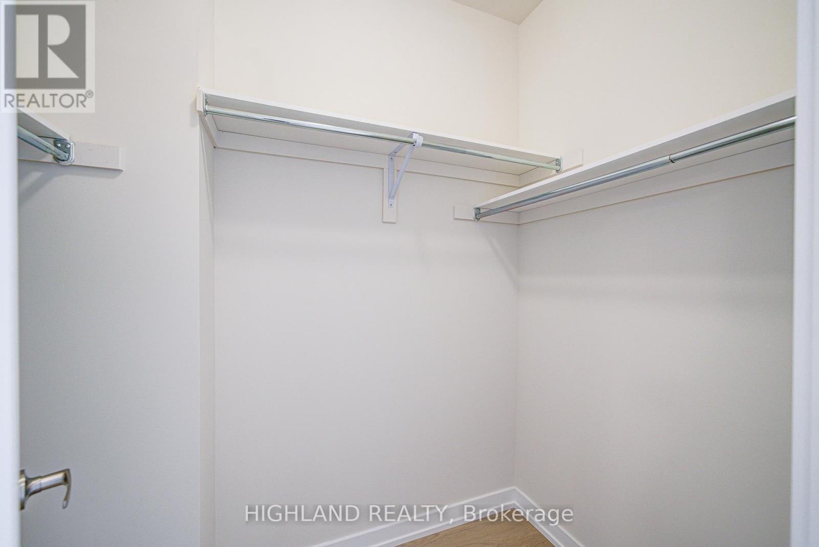 1179 Dartmouth Crescent, Oakville, Ontario  L6H 8C3 - Photo 27 - W12473550