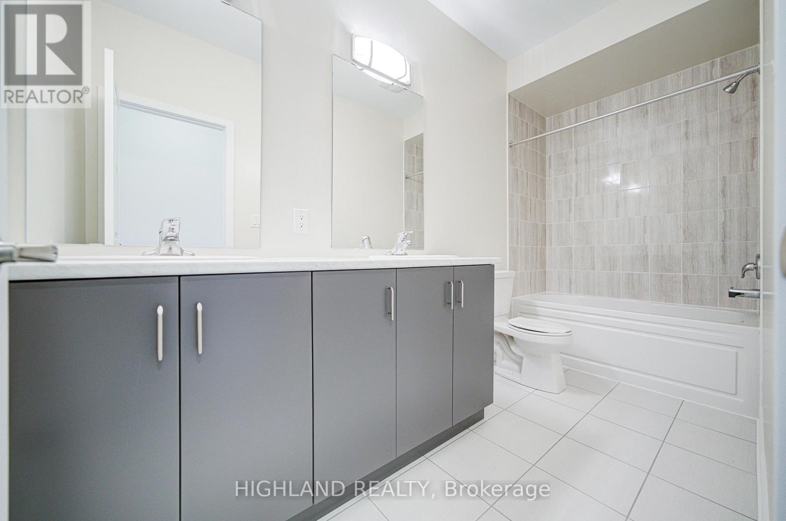 1179 Dartmouth Crescent, Oakville, Ontario  L6H 8C3 - Photo 28 - W12473550