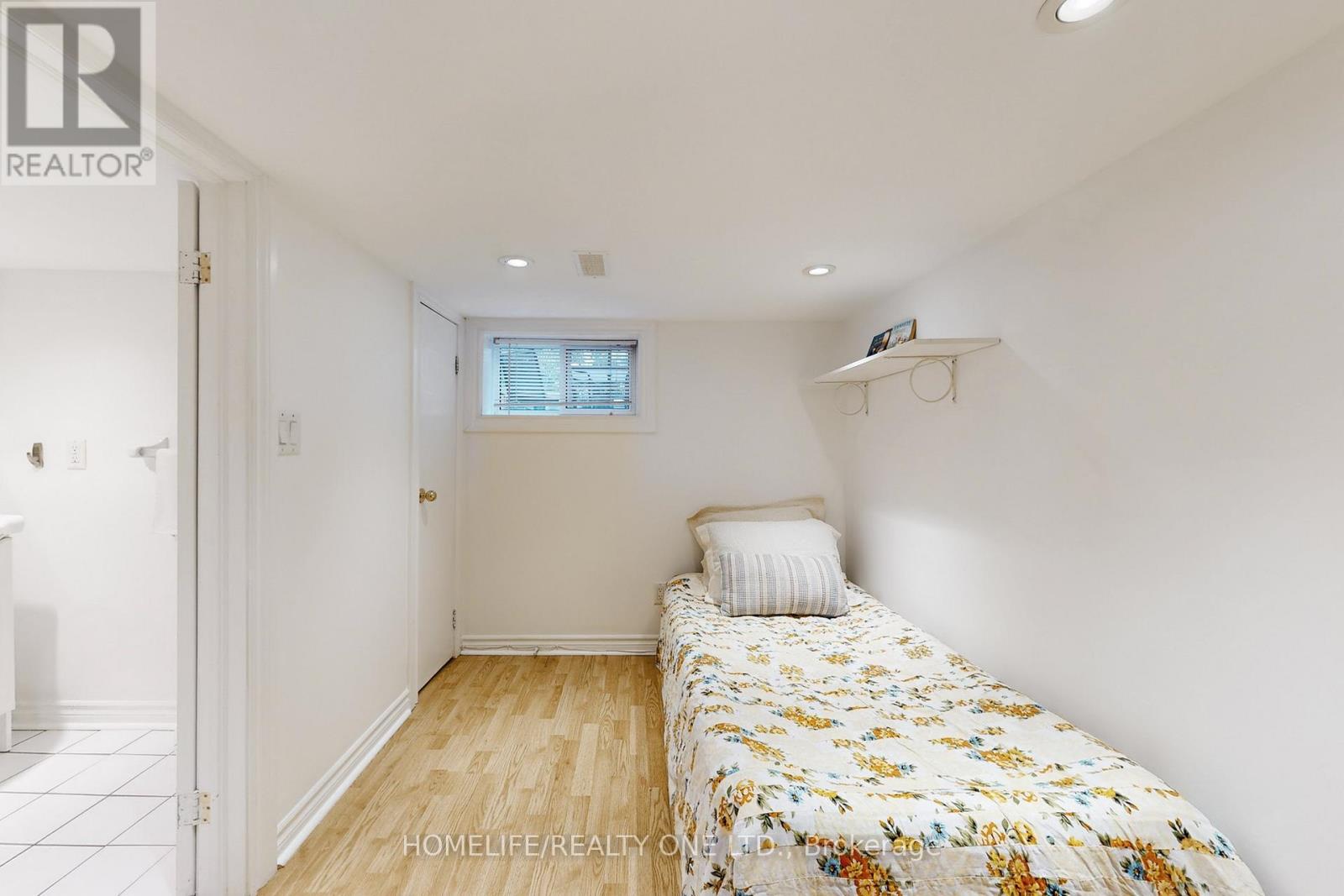 19 Morland Road S, Toronto, Ontario  M6S 2M7 - Photo 28 - W12473551