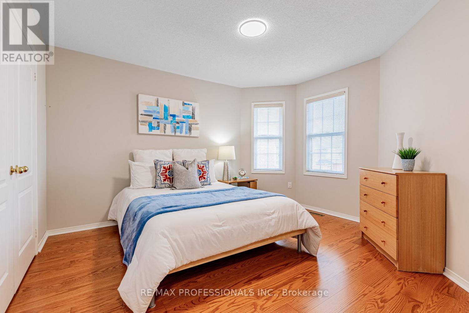 62 Banington Crescent, Brampton, Ontario  L7A 1G3 - Photo 29 - W12473554