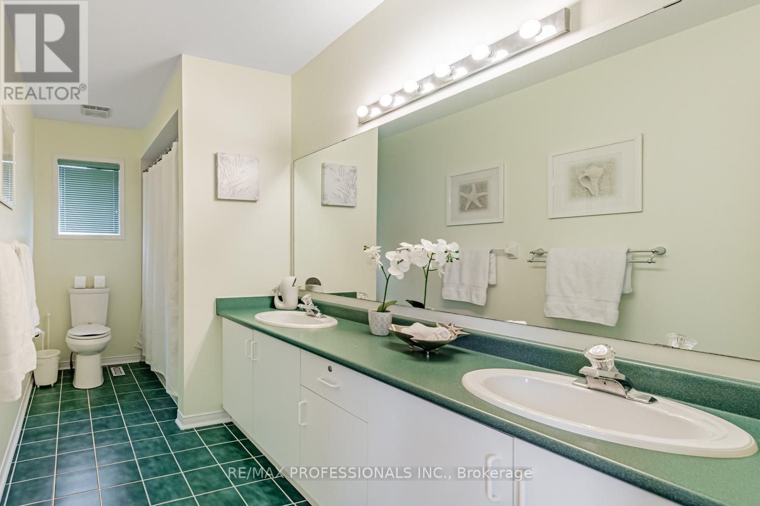 62 Banington Crescent, Brampton, Ontario  L7A 1G3 - Photo 31 - W12473554