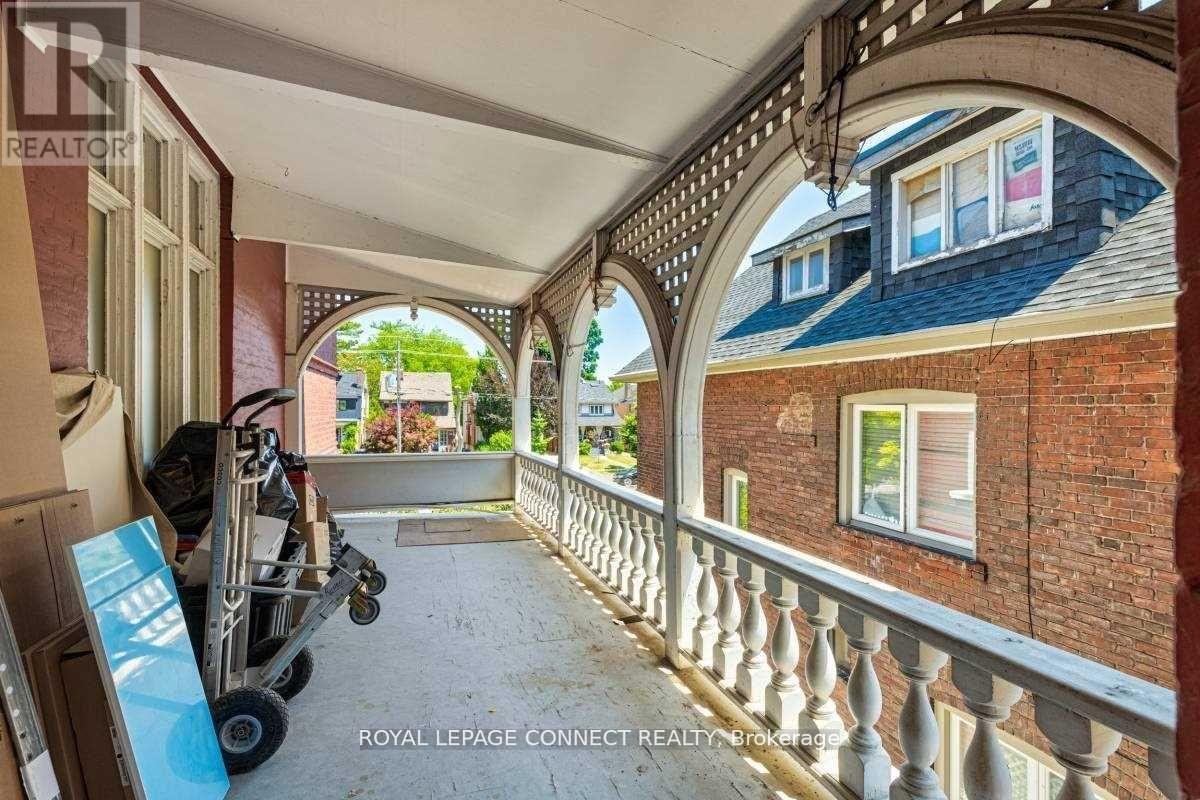 3 - 178 High Park Avenue, Toronto, Ontario  M6P 2S4 - Photo 18 - W12473556