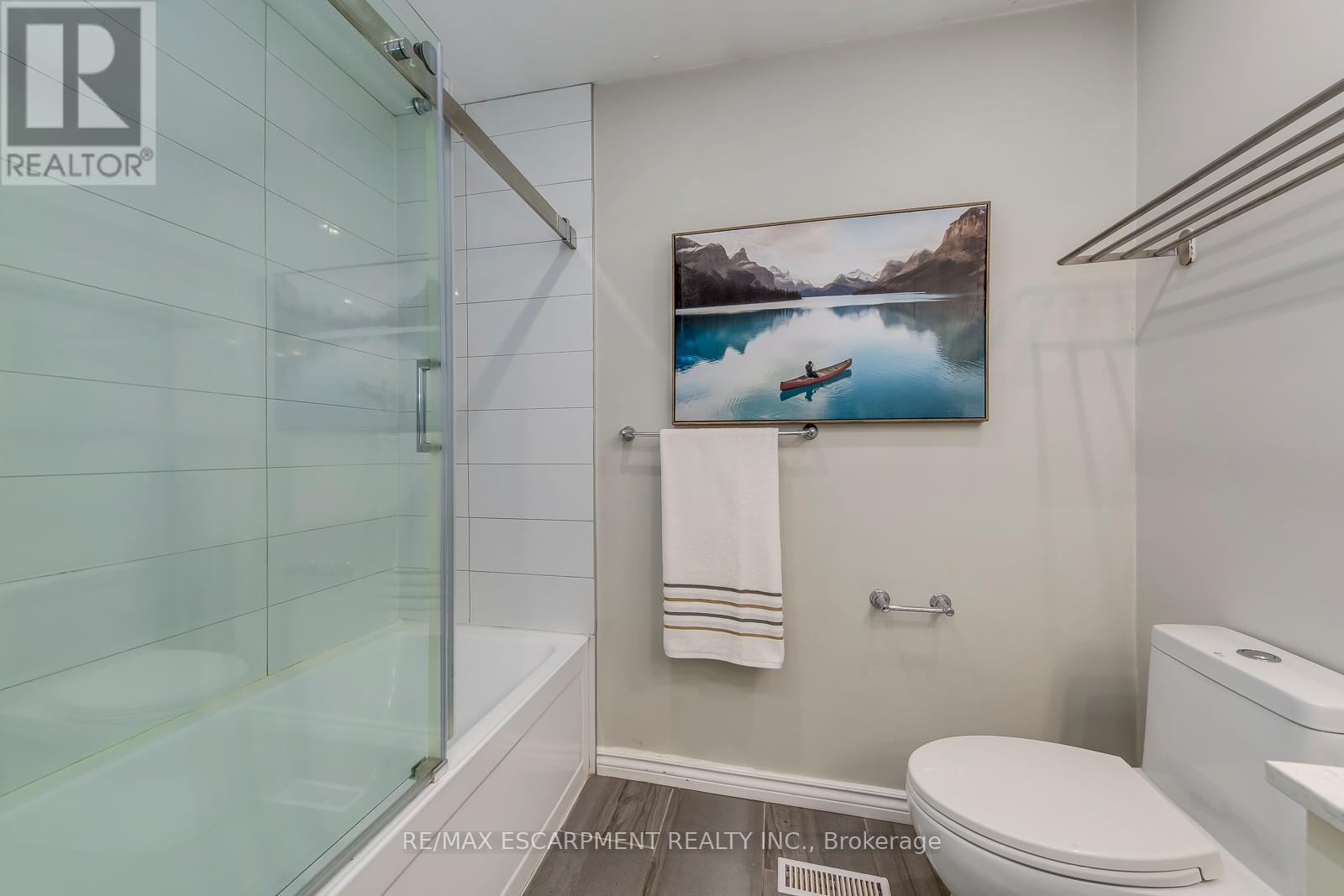 170 Cavendish Court, Oakville, Ontario  L6J 5S2 - Photo 36 - W12473569