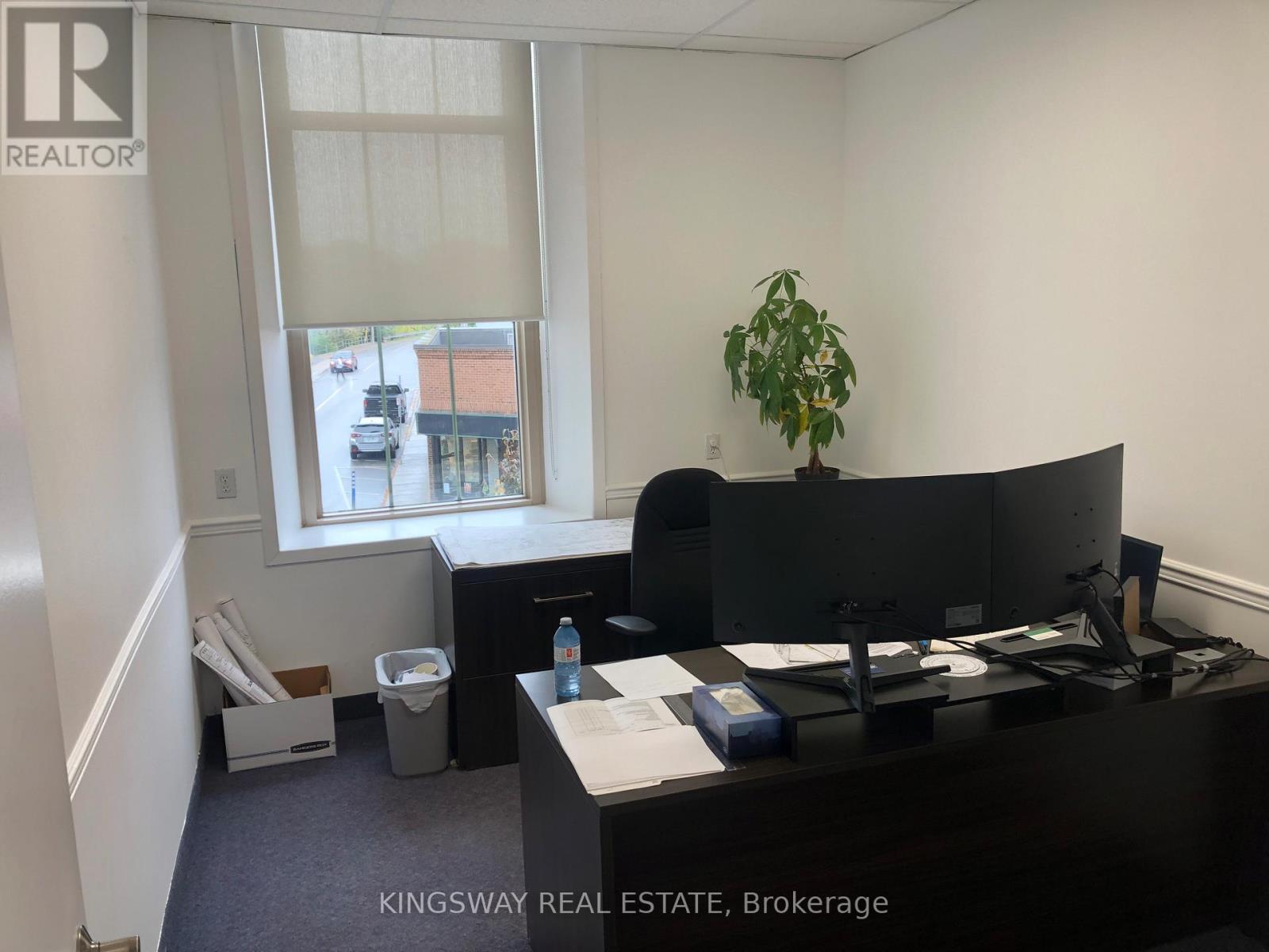 203 - 251 Main Street, Milton, Ontario  L9T 1P1 - Photo 8 - W12473571