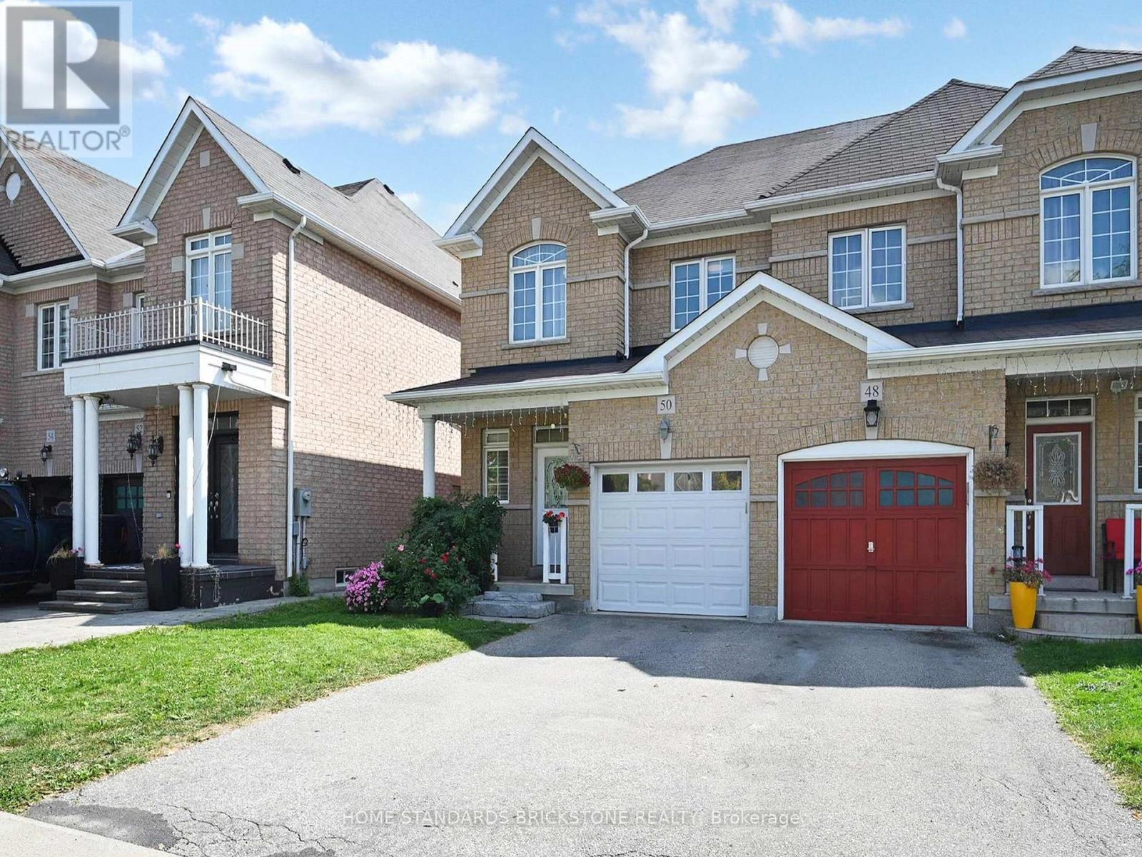 50 Versailles Crescent, Brampton, Ontario  L6P 3J9 - Photo 3 - W12473576