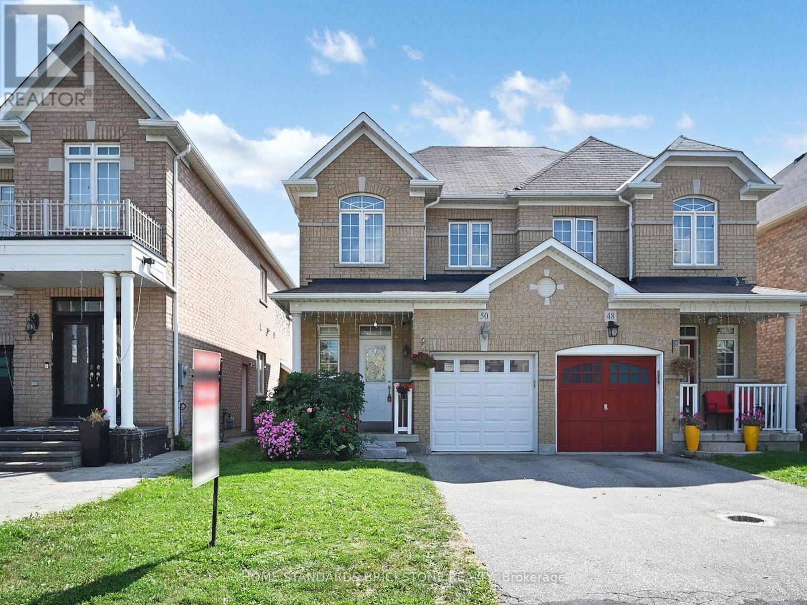 50 Versailles Crescent, Brampton, Ontario  L6P 3J9 - Photo 4 - W12473576