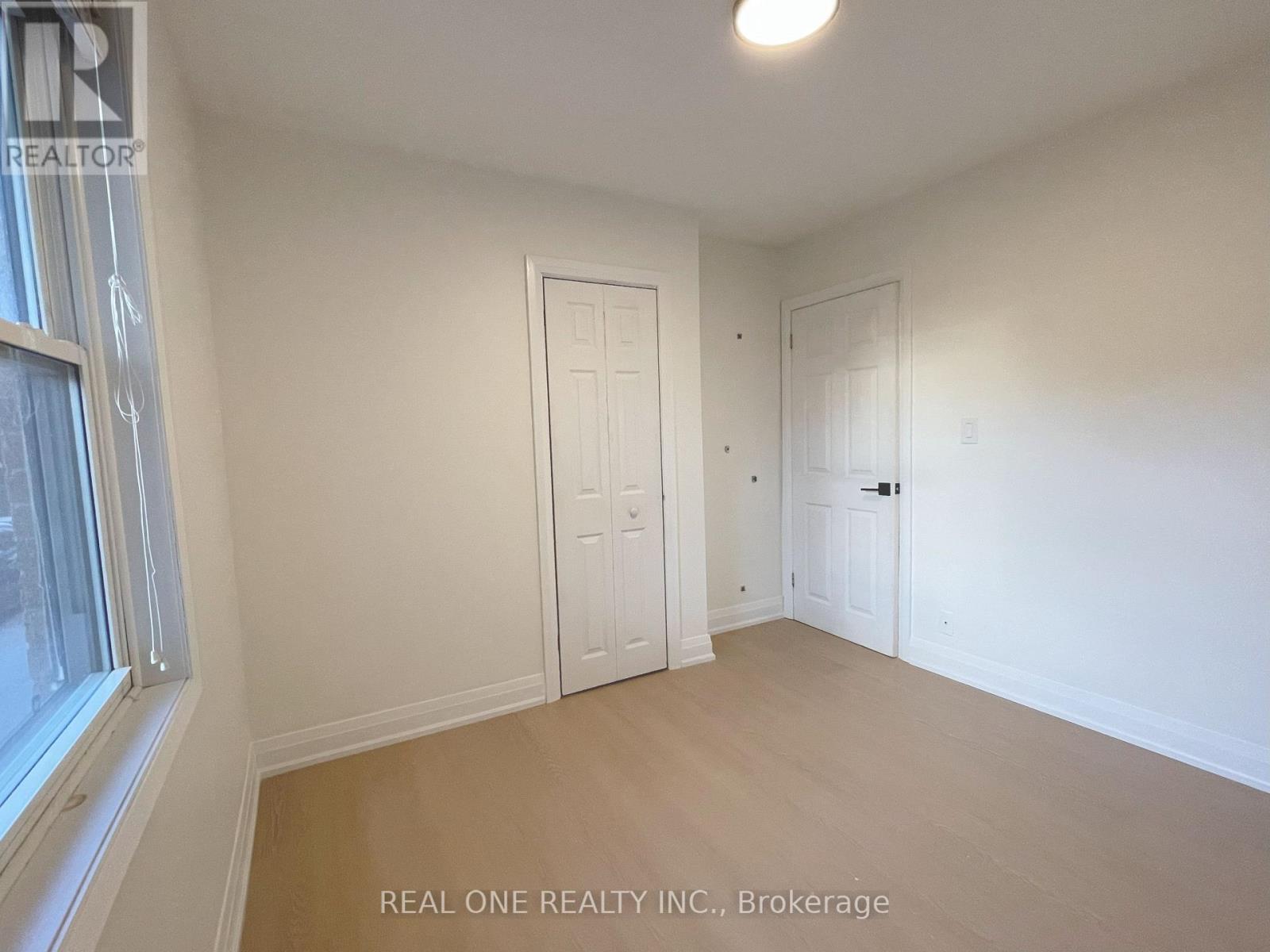 1 - 2116 Mountainside Drive, Burlington, Ontario  L7P 1B2 - Photo 11 - W12473588