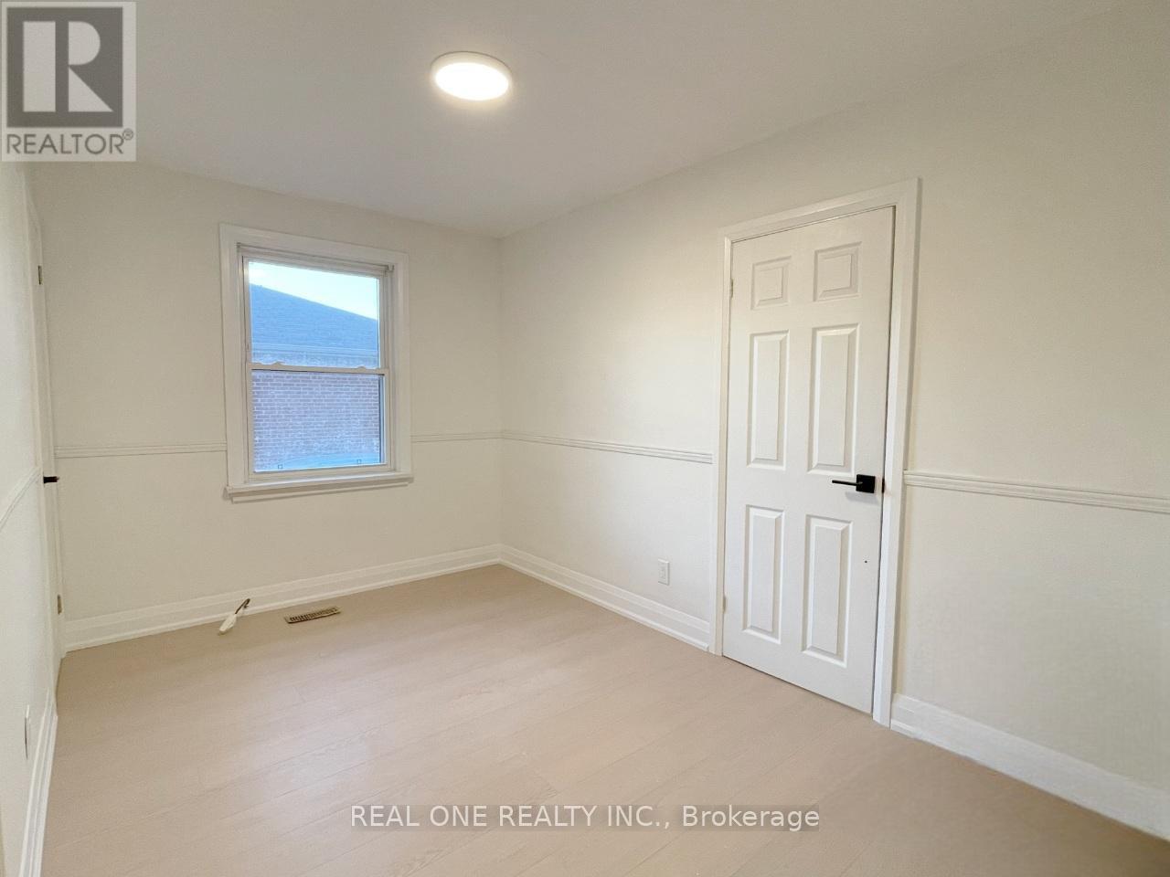 1 - 2116 Mountainside Drive, Burlington, Ontario  L7P 1B2 - Photo 12 - W12473588