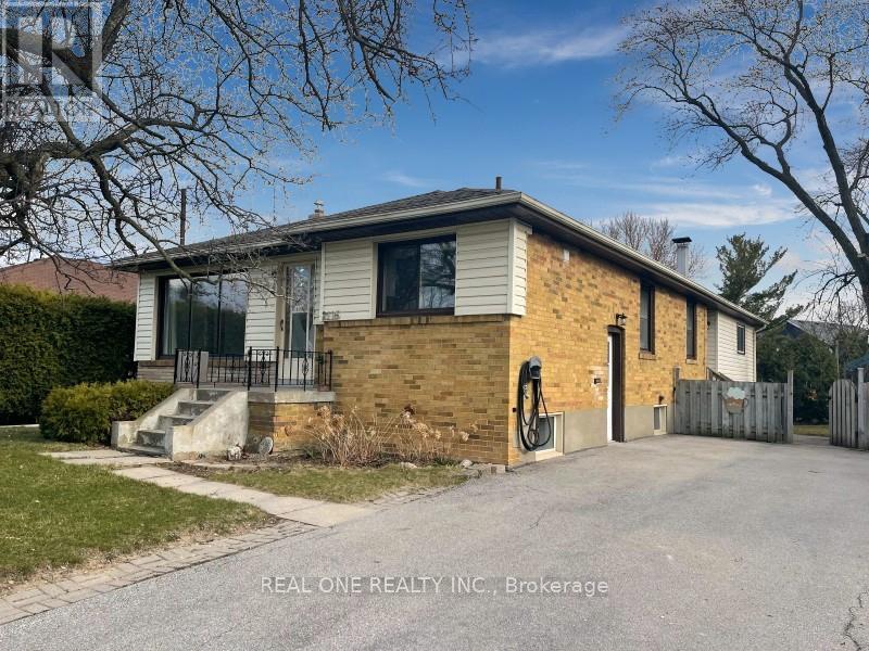 1 - 2116 Mountainside Drive, Burlington, Ontario  L7P 1B2 - Photo 21 - W12473588