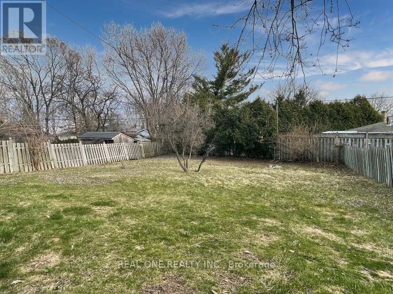 1 - 2116 Mountainside Drive, Burlington, Ontario  L7P 1B2 - Photo 23 - W12473588
