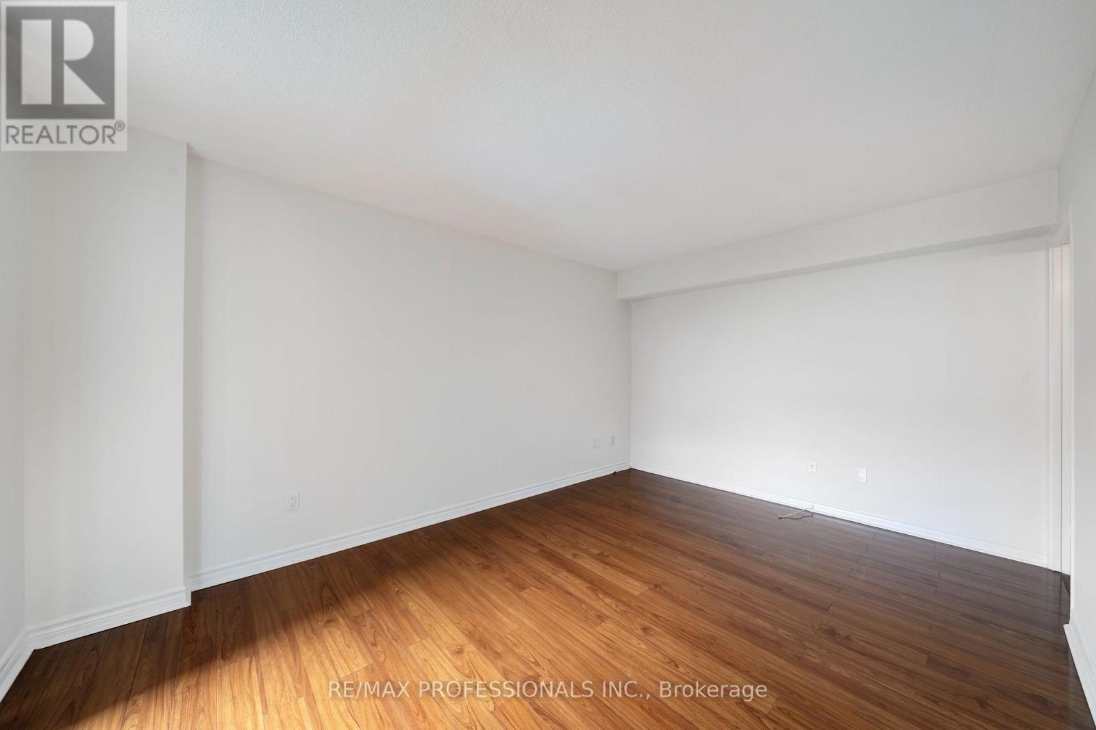 1710 - 270 Scarlett Road, Toronto, Ontario  M6N 4X7 - Photo 21 - W12473597