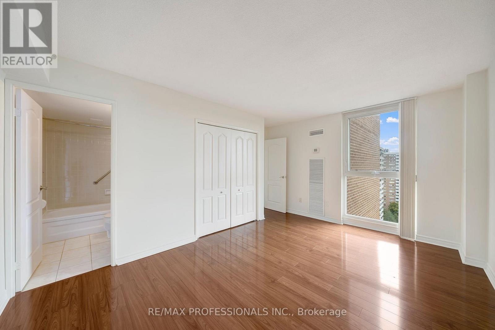 1710 - 270 Scarlett Road, Toronto, Ontario  M6N 4X7 - Photo 23 - W12473597