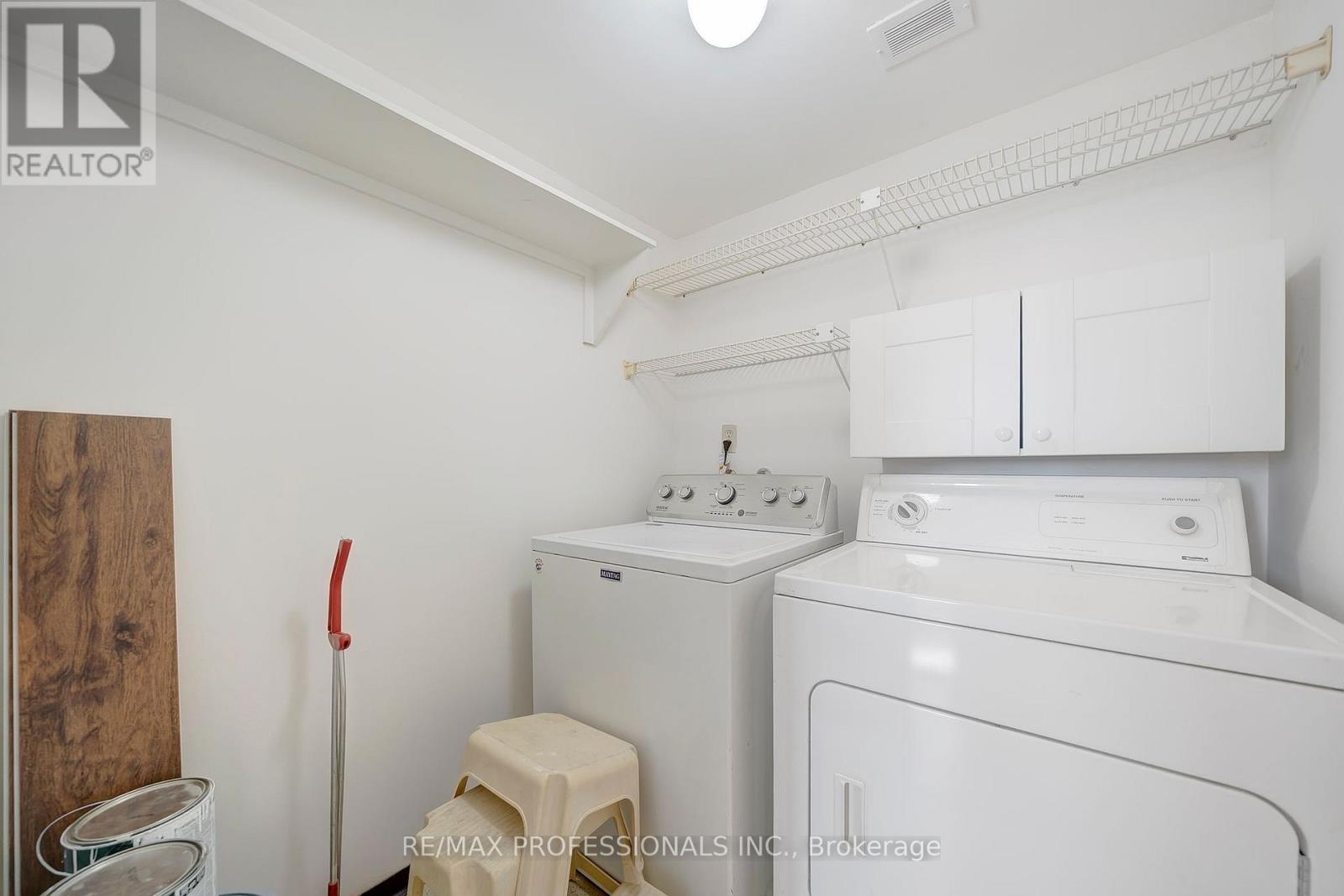 1710 - 270 Scarlett Road, Toronto, Ontario  M6N 4X7 - Photo 25 - W12473597