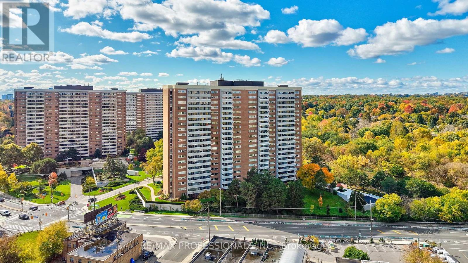 1710 - 270 Scarlett Road, Toronto, Ontario  M6N 4X7 - Photo 31 - W12473597