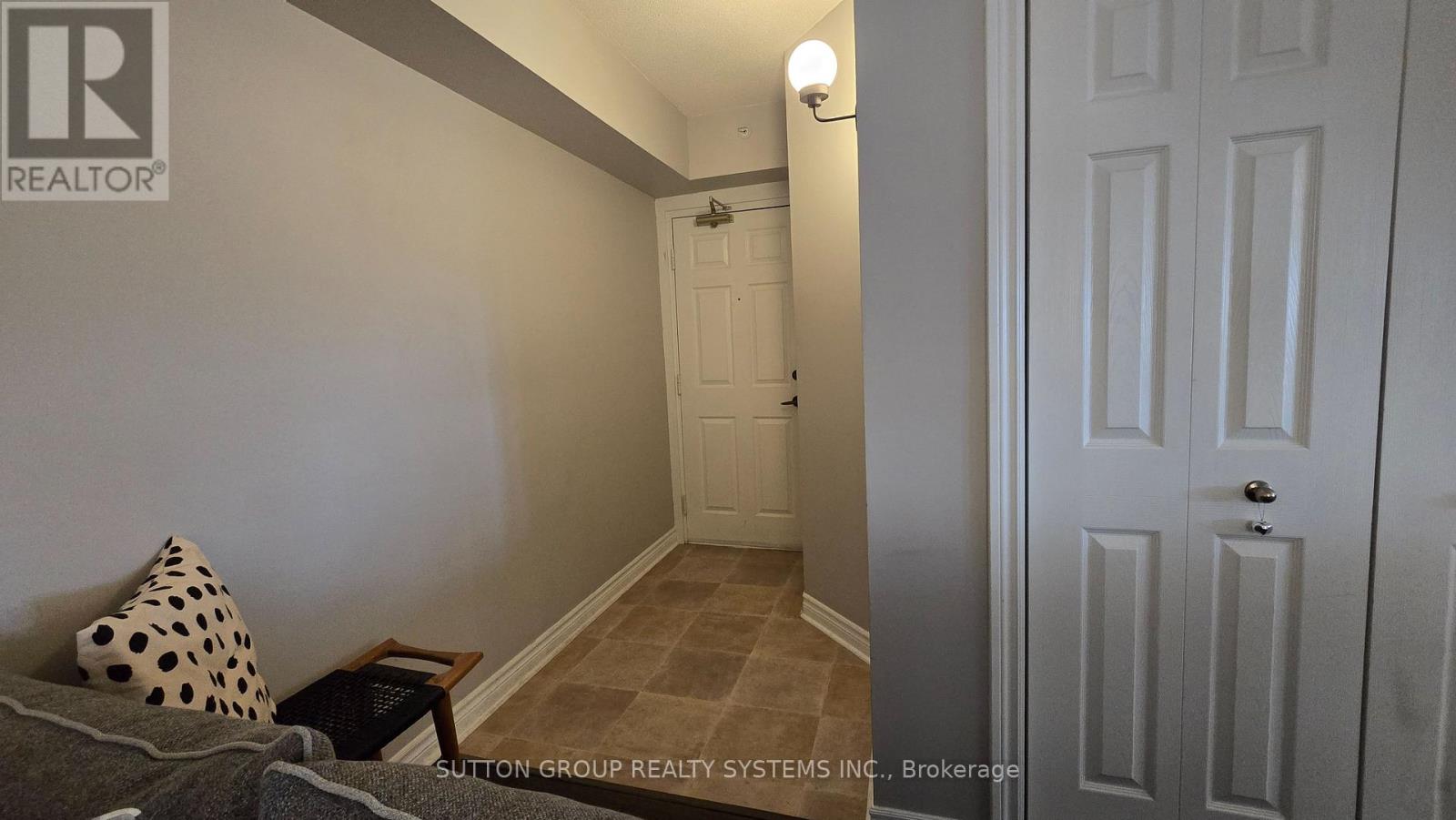 301 - 4005 Kilmer Drive, Burlington, Ontario  L7M 4M2 - Photo 26 - W12473611