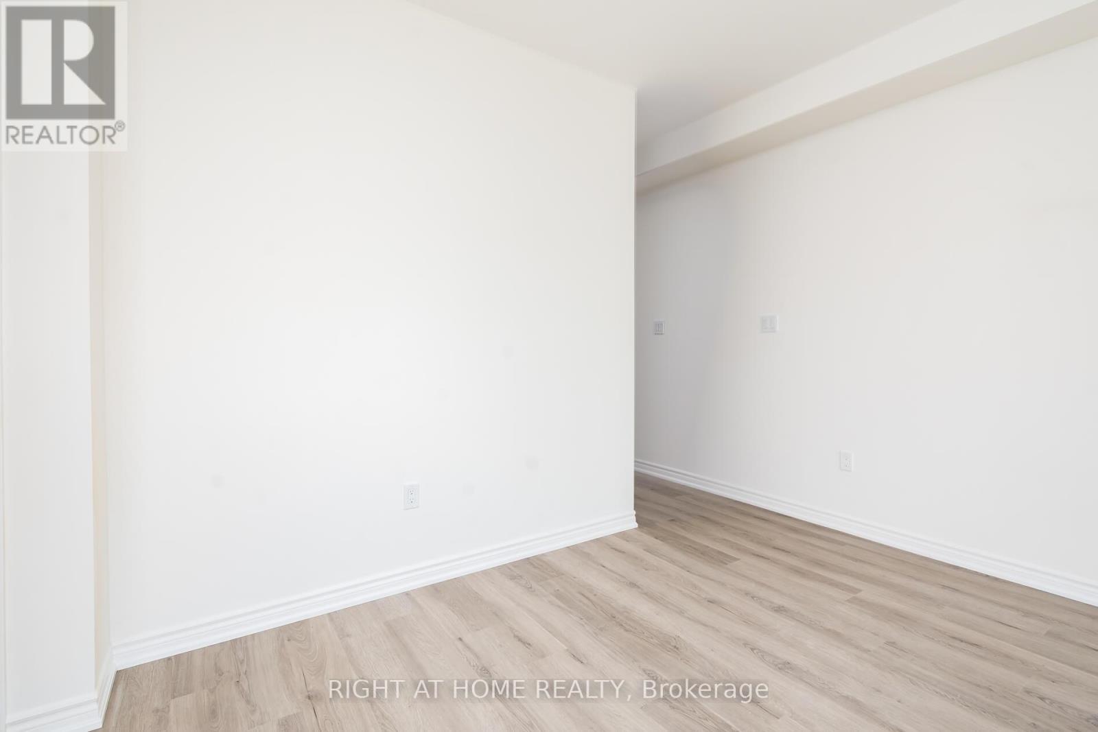 19 Ravenscraig Place, Innisfil (Cookstown), Ontario  L0L 1L0 - Photo 14 - N12473602