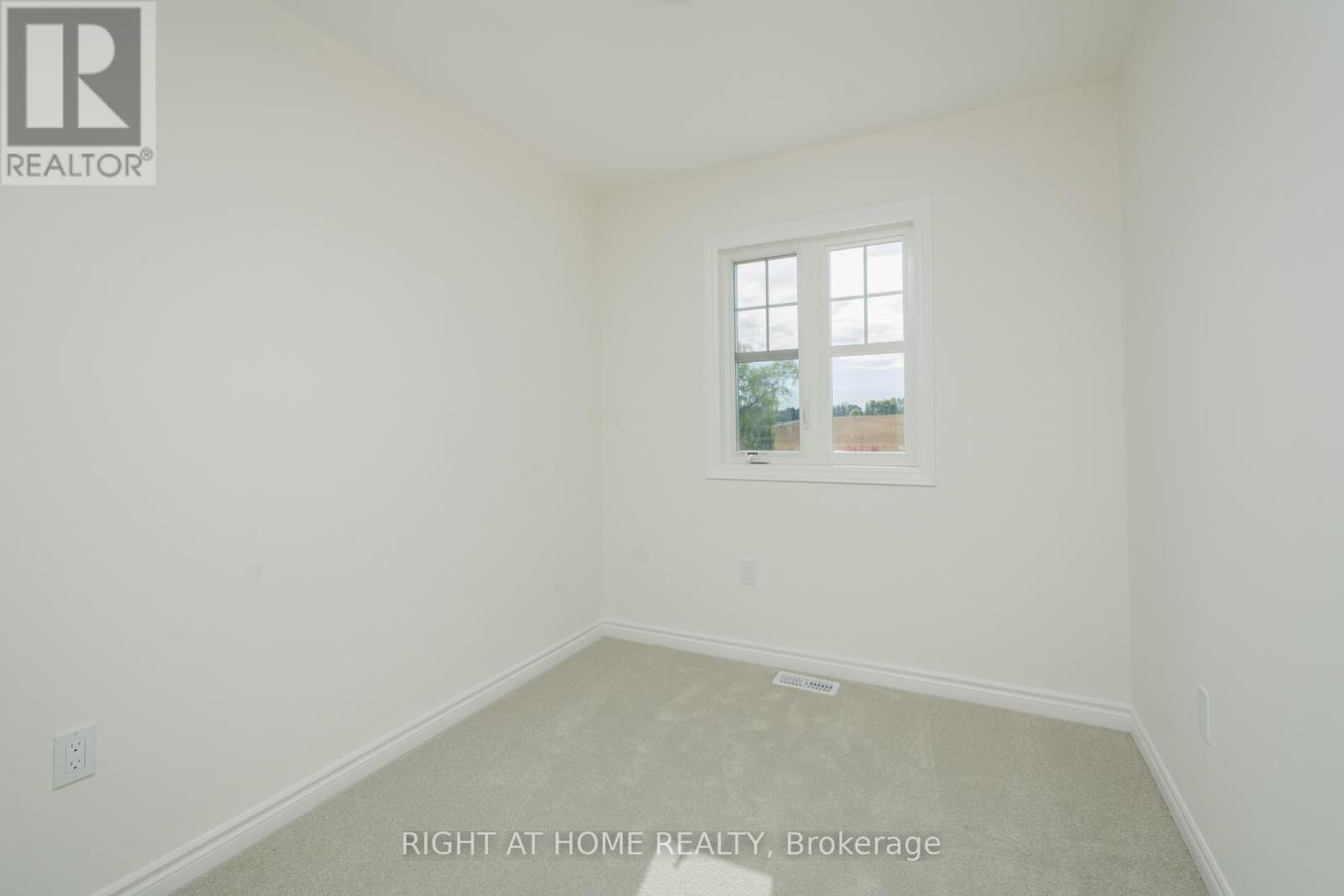 19 Ravenscraig Place, Innisfil (Cookstown), Ontario  L0L 1L0 - Photo 24 - N12473602