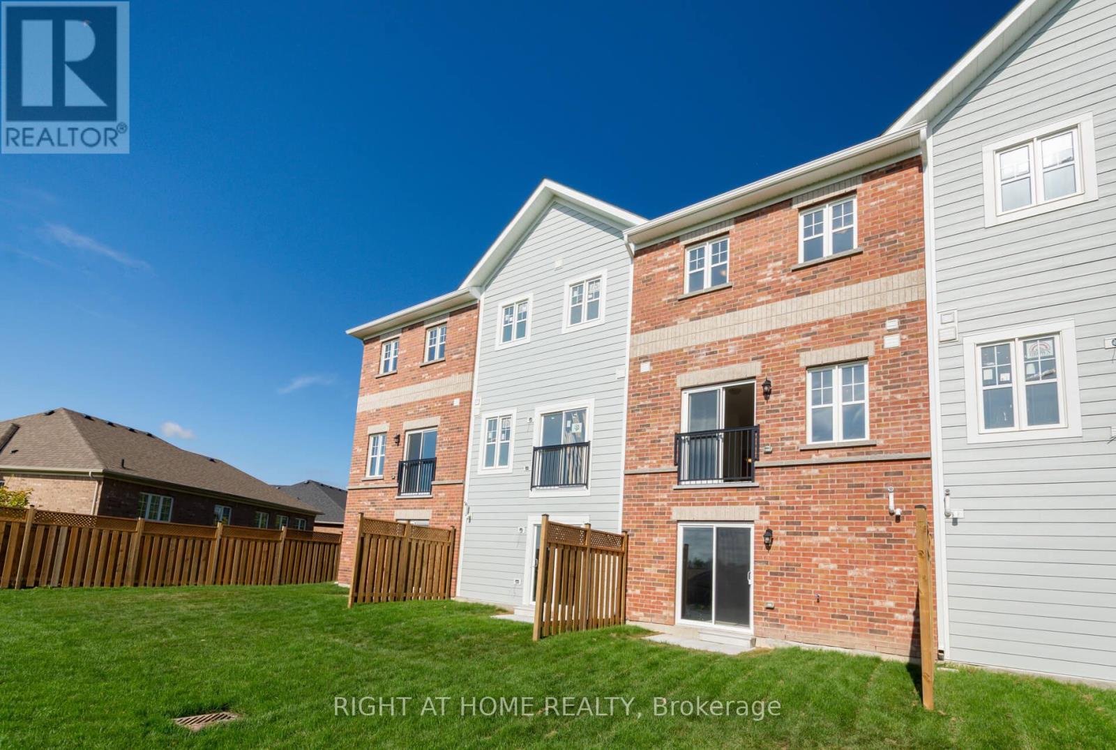 19 Ravenscraig Place, Innisfil (Cookstown), Ontario  L0L 1L0 - Photo 34 - N12473602