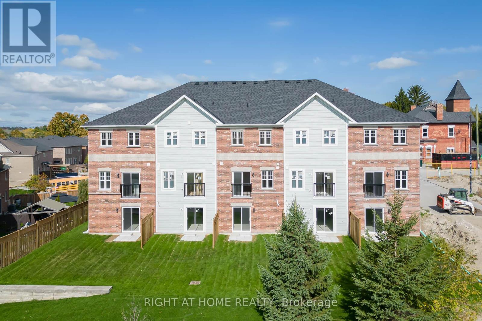 19 Ravenscraig Place, Innisfil (Cookstown), Ontario  L0L 1L0 - Photo 38 - N12473602