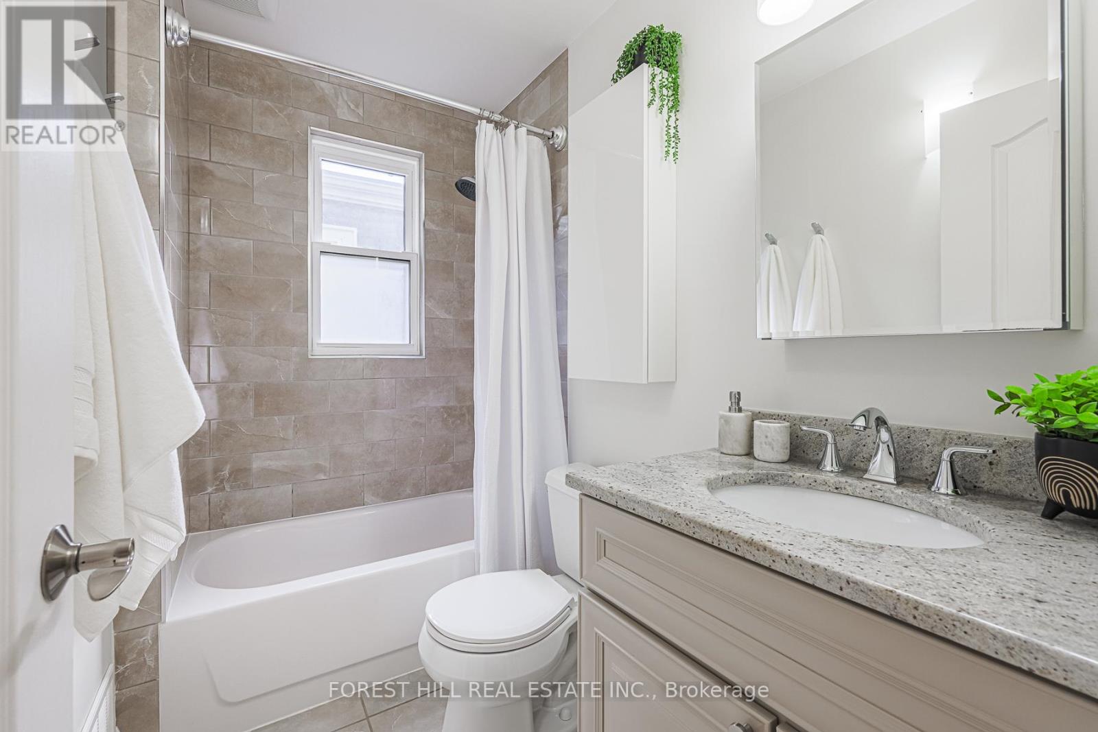21 Dilworth Crescent, Toronto, Ontario  M4K 1Z5 - Photo 35 - E12473590