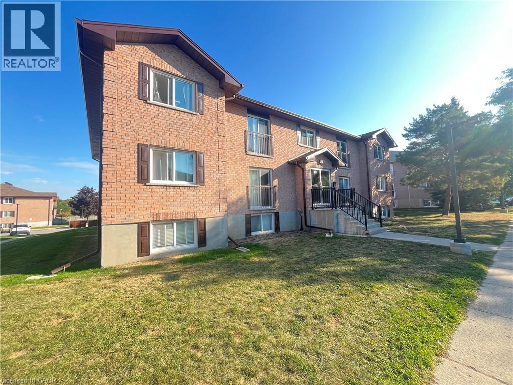331 NORTHLAKE Drive Unit# 2, Waterloo, Ontario