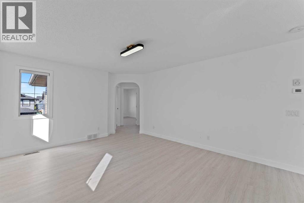 363 Evanspark Gardens Nw, Calgary, Alberta  T3P 0E2 - Photo 18 - A2260554