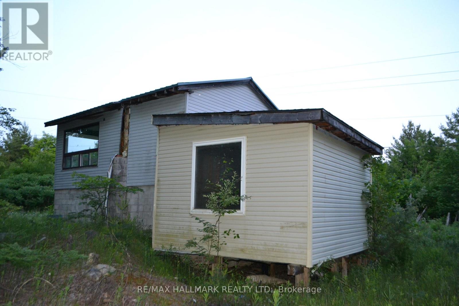 2269 Henderson Road, Frontenac, Ontario  K0K 1B0 - Photo 10 - X12473503