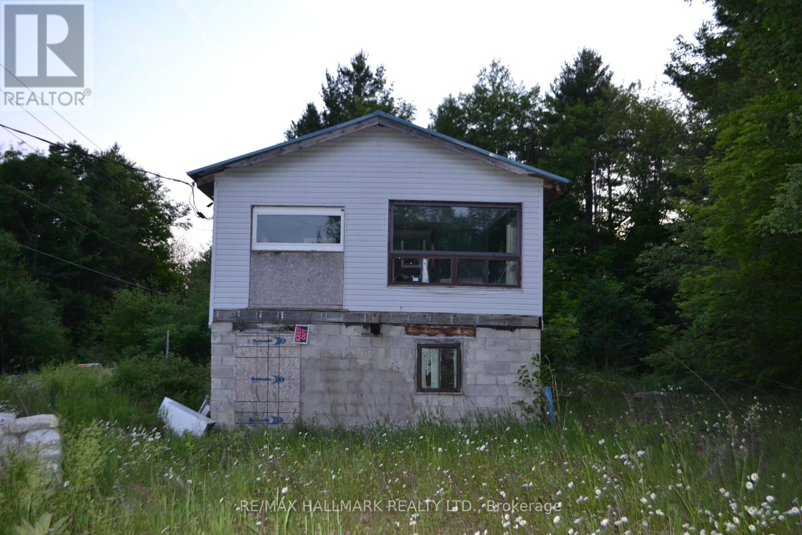 2269 Henderson Road, Frontenac, Ontario  K0K 1B0 - Photo 2 - X12473503