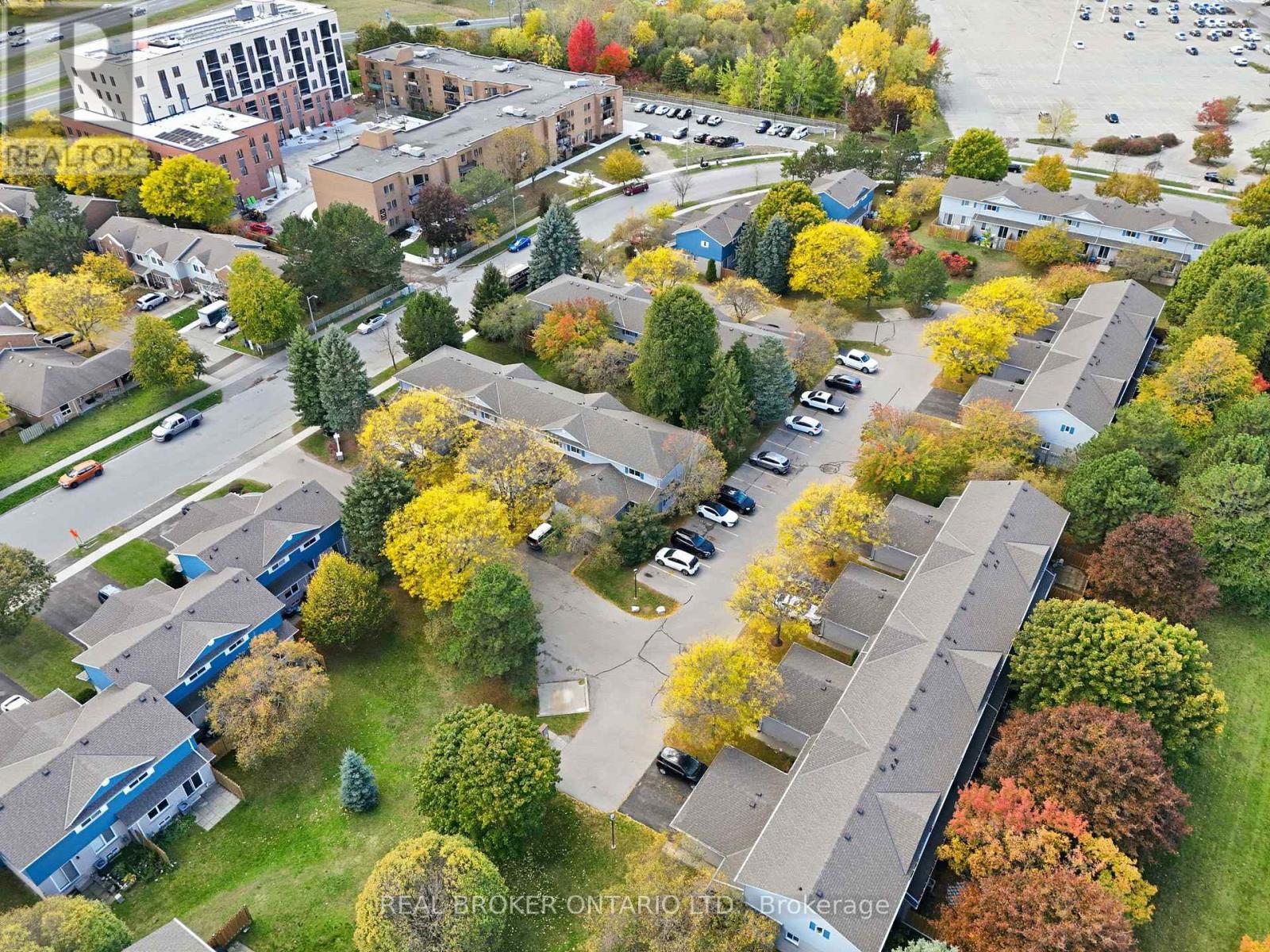 6 - 445 Kingscourt Drive, Waterloo, Ontario  N2K 3R4 - Photo 19 - X12473560