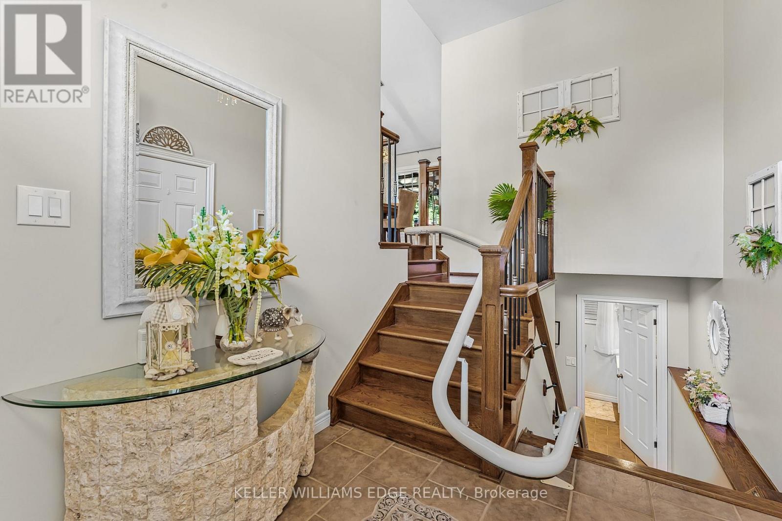 1220 Parkside Avenue, Fort Erie, Ontario  L2A 0A9 - Photo 6 - X12473575