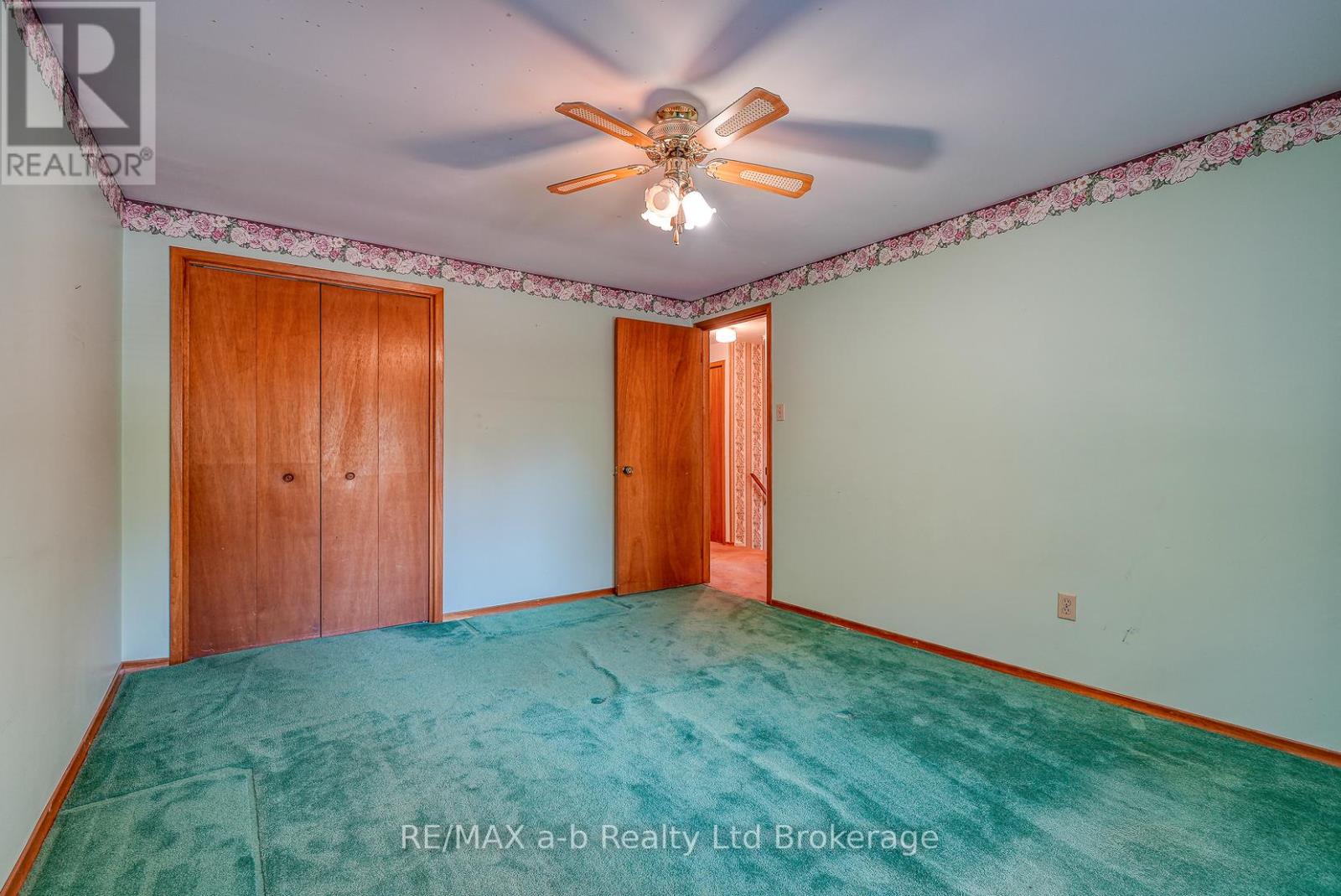 1 Golden Place, Ingersoll, Ontario  N5C 3N5 - Photo 24 - X12473698