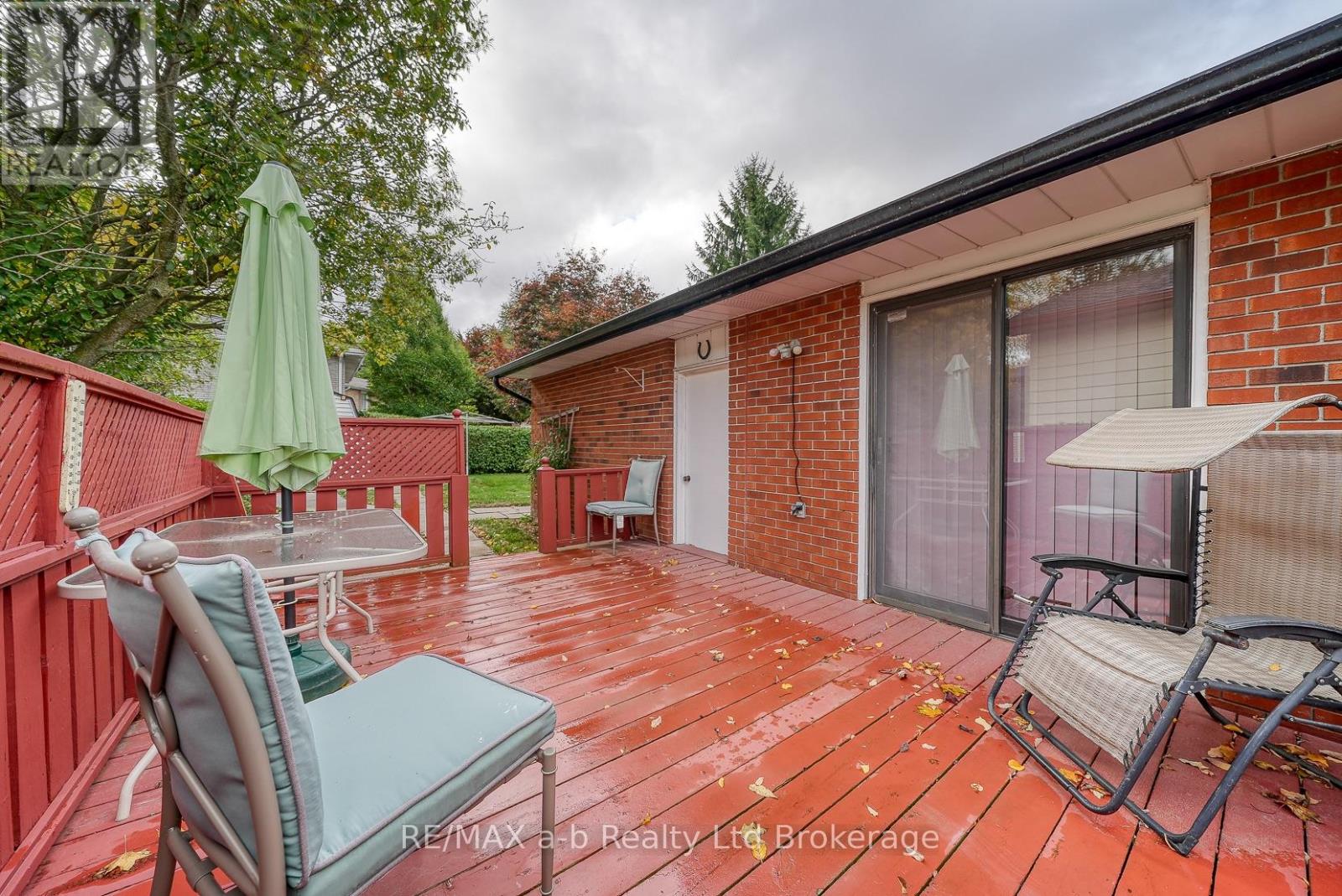 1 Golden Place, Ingersoll, Ontario  N5C 3N5 - Photo 40 - X12473698