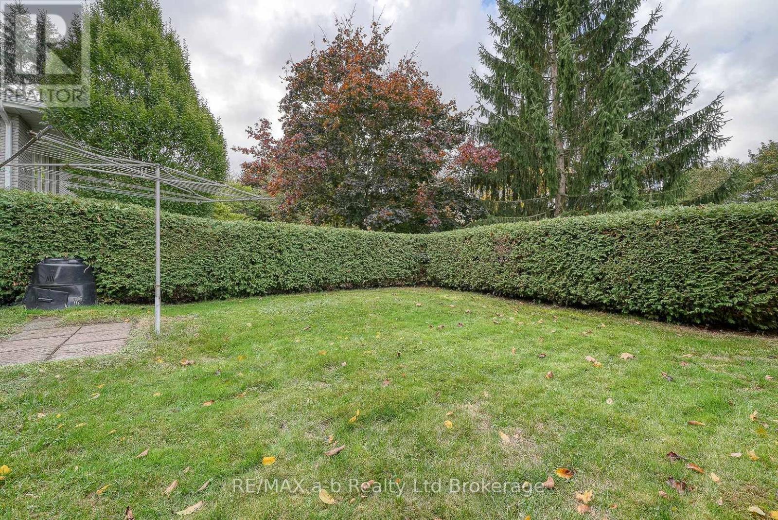 1 Golden Place, Ingersoll, Ontario  N5C 3N5 - Photo 42 - X12473698