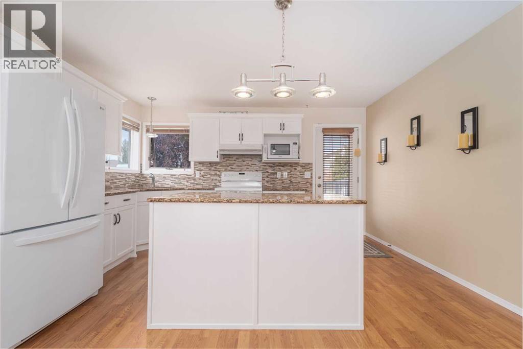 364 Heritage Crescent W, Lethbridge, Alberta  T1K 6V9 - Photo 11 - A2256208