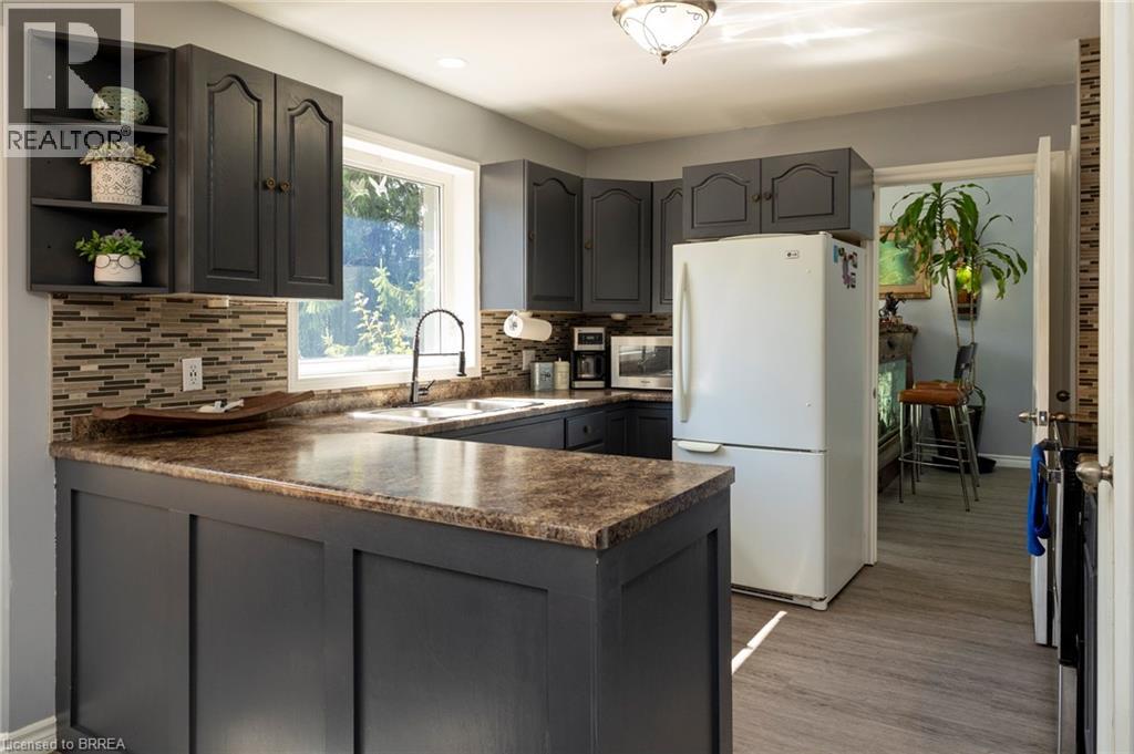 6 Bannister Street, Oakland, Ontario  N0E 1L0 - Photo 13 - 40754681