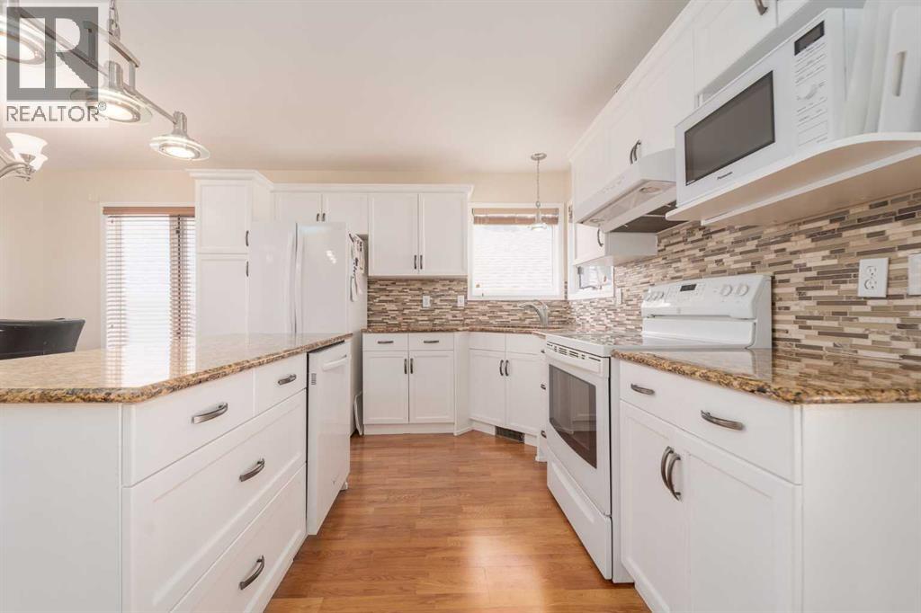 364 Heritage Crescent W, Lethbridge, Alberta  T1K 6V9 - Photo 12 - A2256208