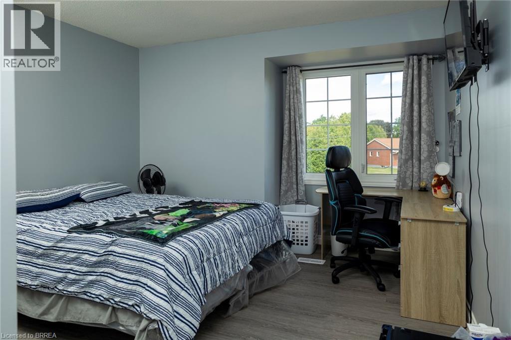 6 Bannister Street, Oakland, Ontario  N0E 1L0 - Photo 23 - 40754681