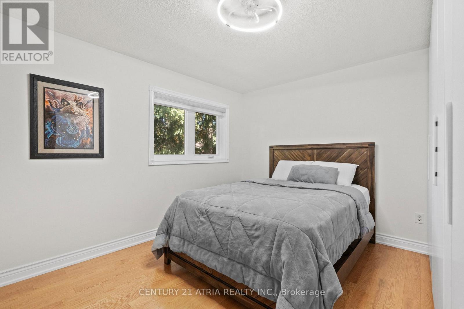 3837 Densbury Drive, Mississauga, Ontario  L5N 6Z3 - Photo 25 - W12468960