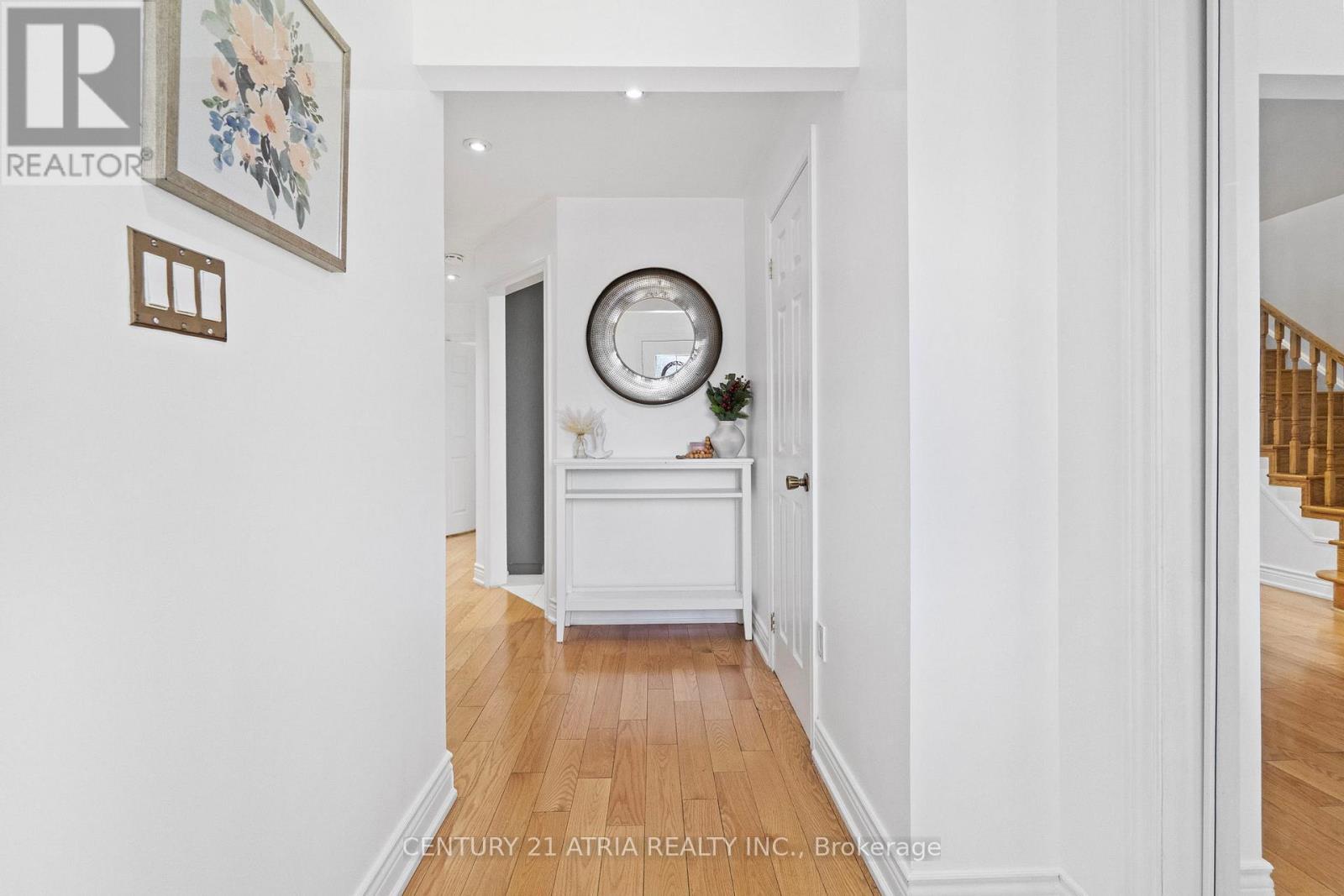 3837 Densbury Drive, Mississauga, Ontario  L5N 6Z3 - Photo 19 - W12468960