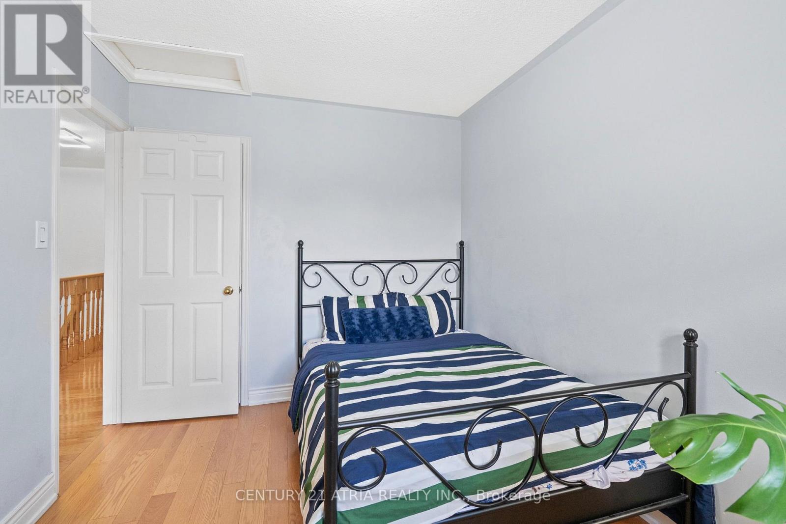 3837 Densbury Drive, Mississauga, Ontario  L5N 6Z3 - Photo 30 - W12468960