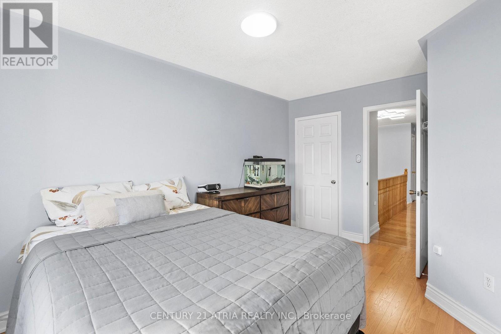 3837 Densbury Drive, Mississauga, Ontario  L5N 6Z3 - Photo 33 - W12468960