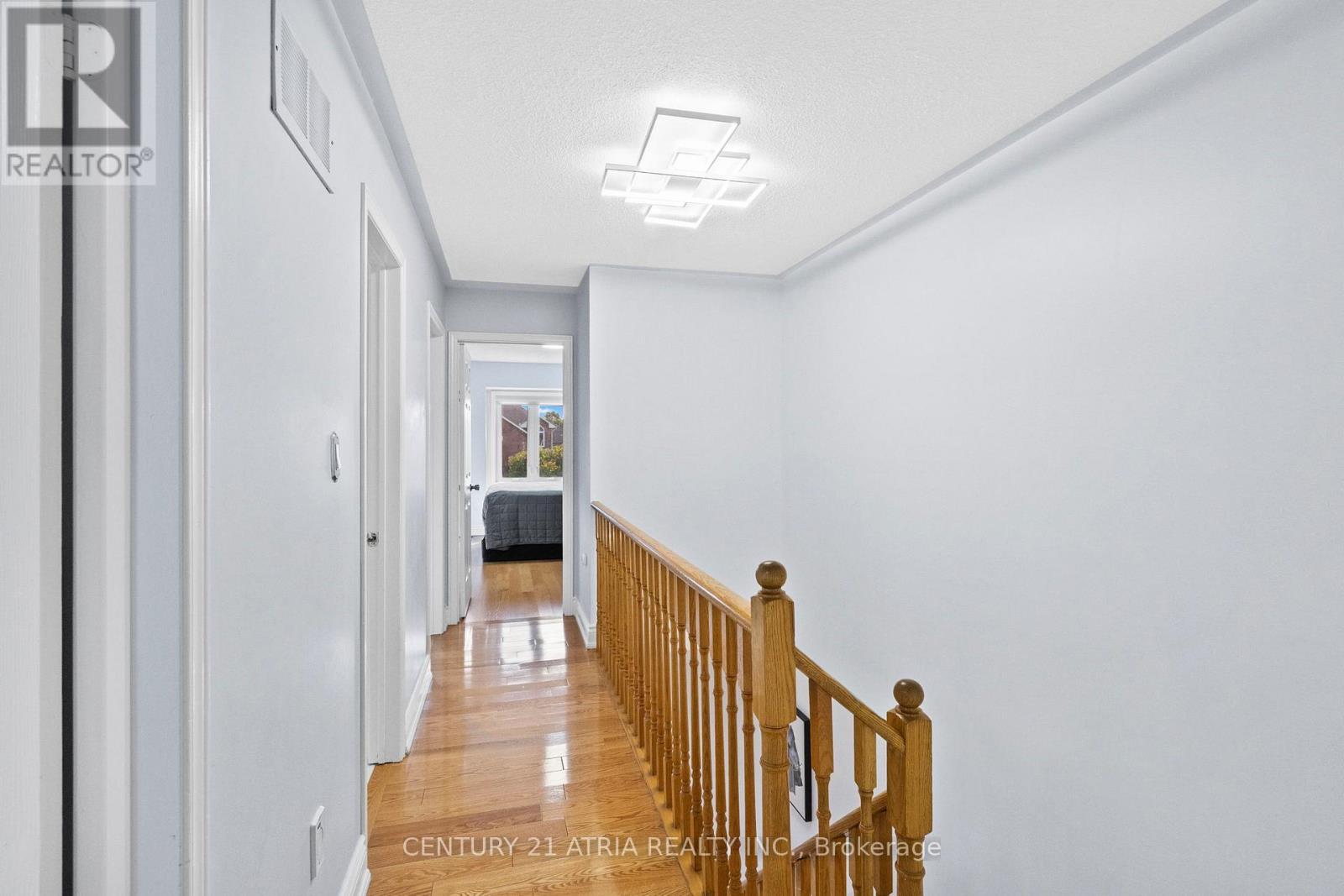 3837 Densbury Drive, Mississauga, Ontario  L5N 6Z3 - Photo 23 - W12468960