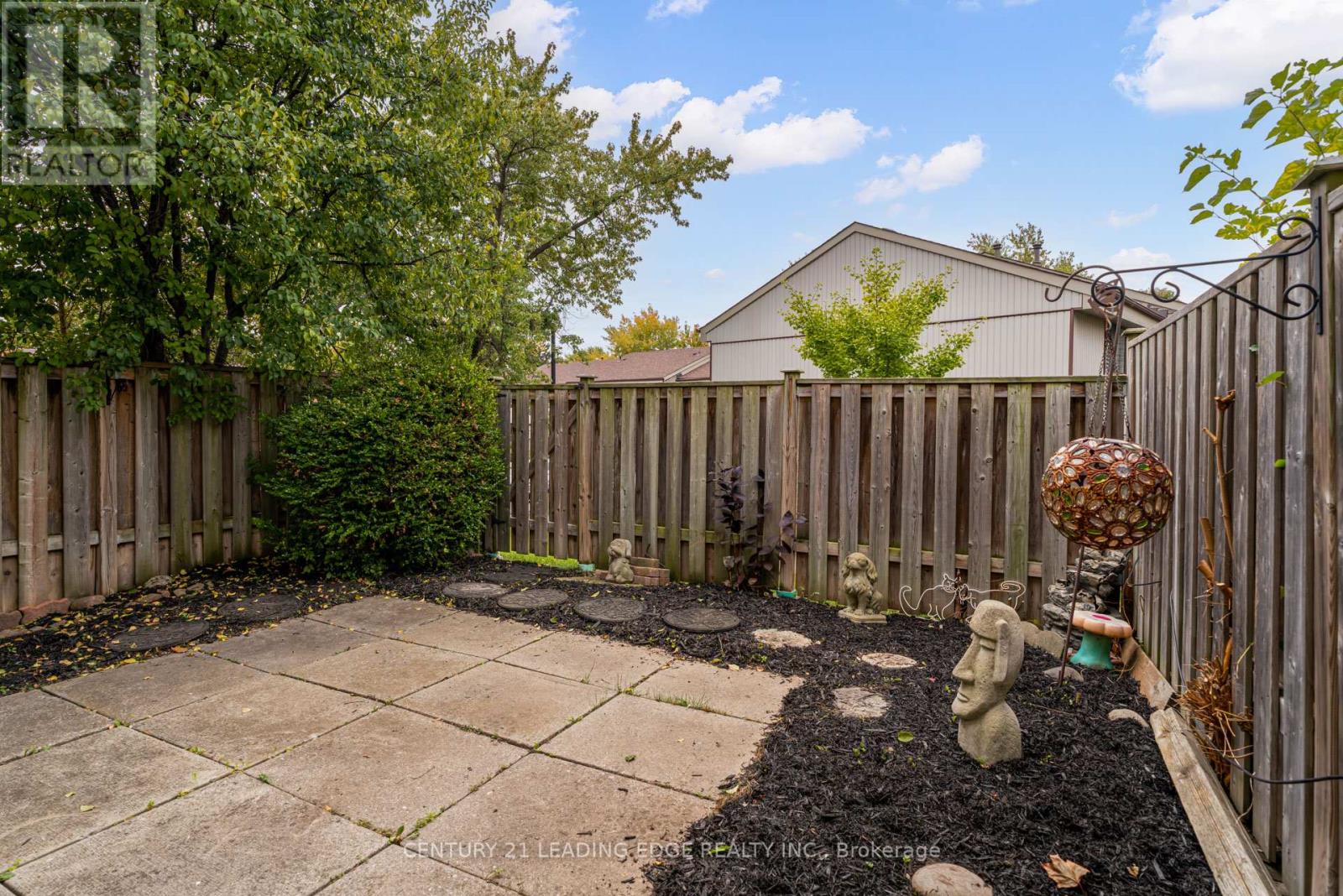 93 - 2779 Gananoque Drive, Mississauga, Ontario  L5N 2E4 - Photo 27 - W12473142
