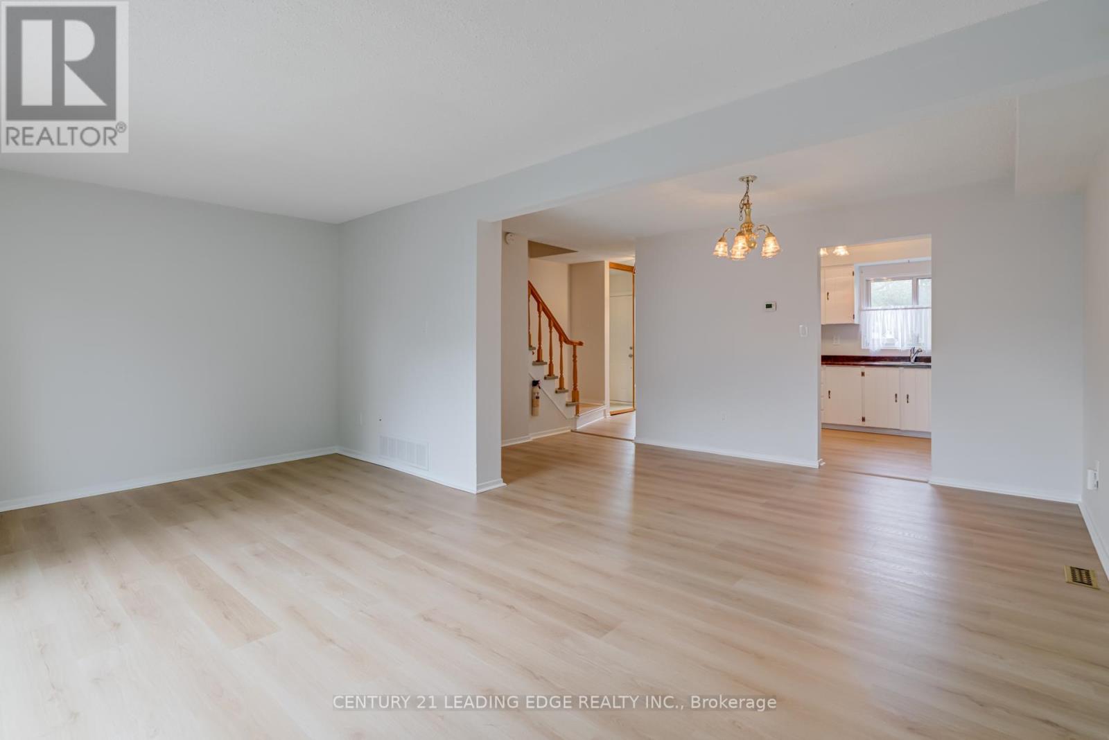 93 - 2779 Gananoque Drive, Mississauga, Ontario  L5N 2E4 - Photo 9 - W12473142