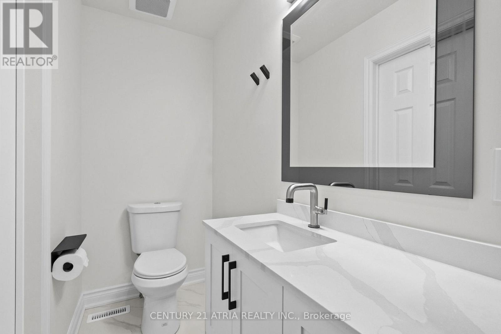 3837 Densbury Drive, Mississauga, Ontario  L5N 6Z3 - Photo 28 - W12468960